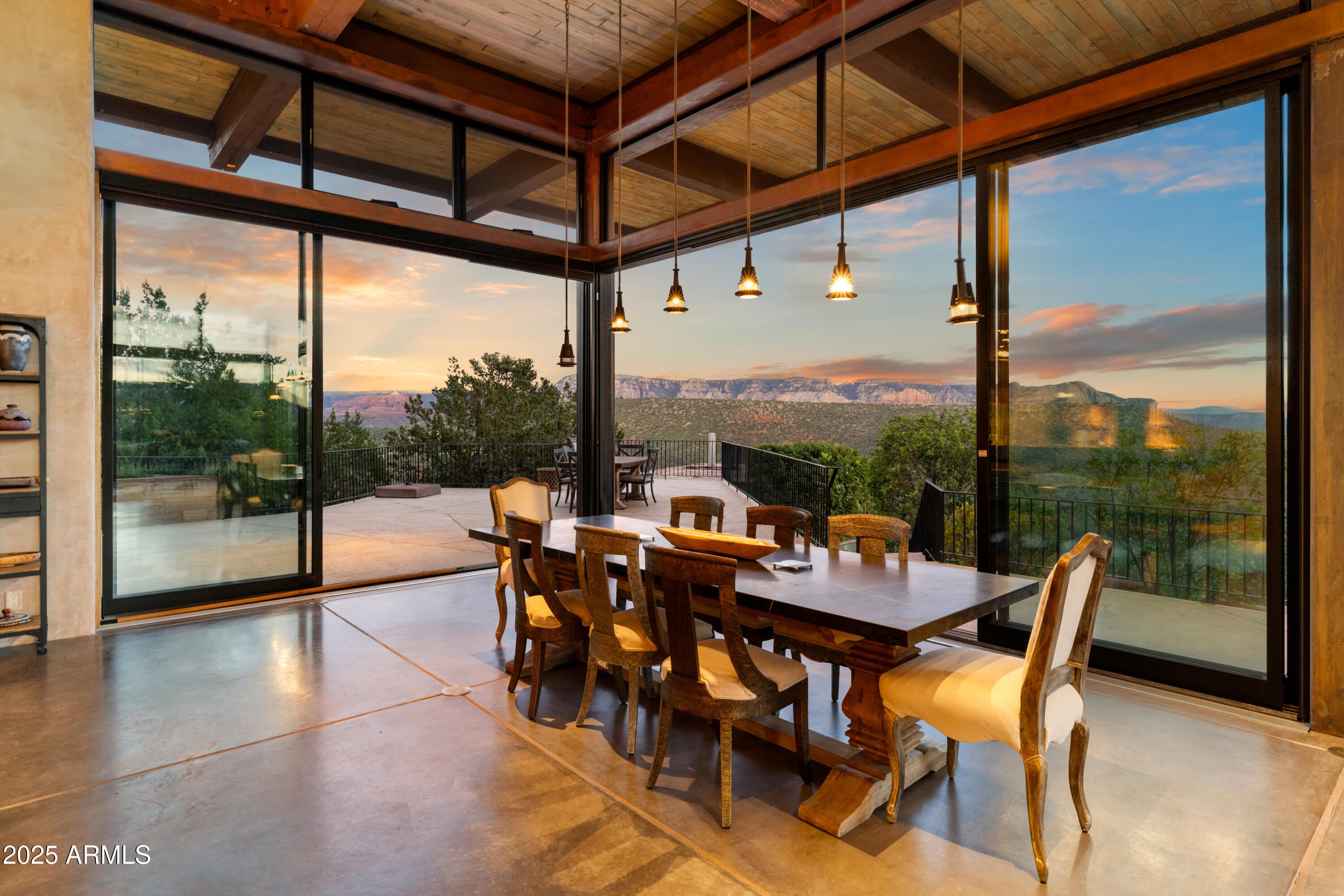 Sedona, Arizona, 86336, United States, 3 Bedrooms Bedrooms, ,6 BathroomsBathrooms,Residential,Active,1944279