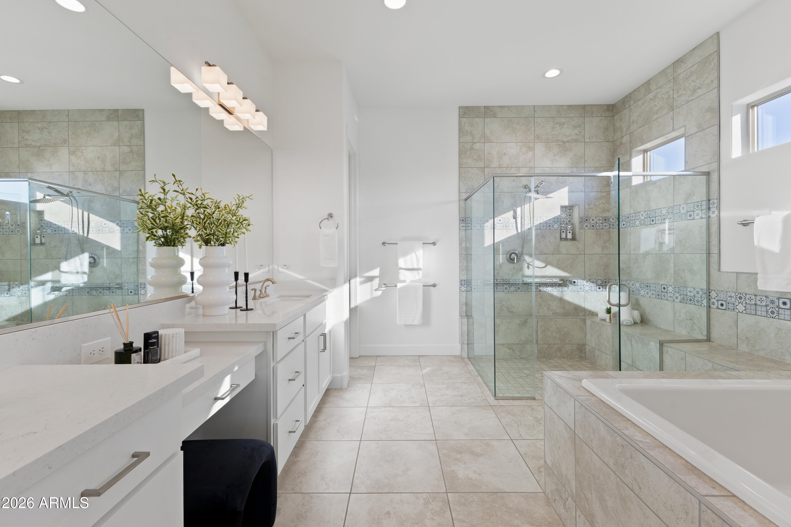 Rio Verde, Arizona, 85263, United States, 3 Bedrooms Bedrooms, ,4 BathroomsBathrooms,Residential,Active,2011855