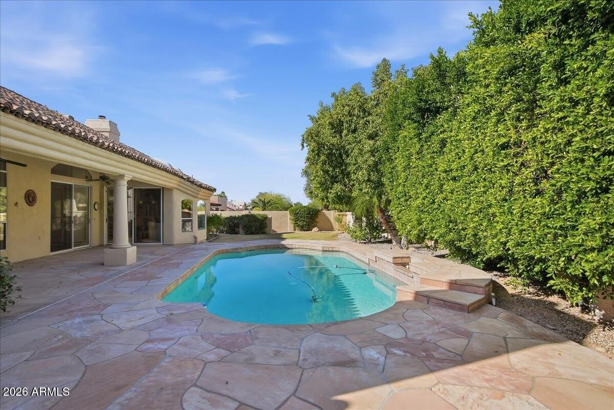 Scottsdale, Arizona, 85260, United States, 4 Bedrooms Bedrooms, ,3 BathroomsBathrooms,Residential,Active,2011220