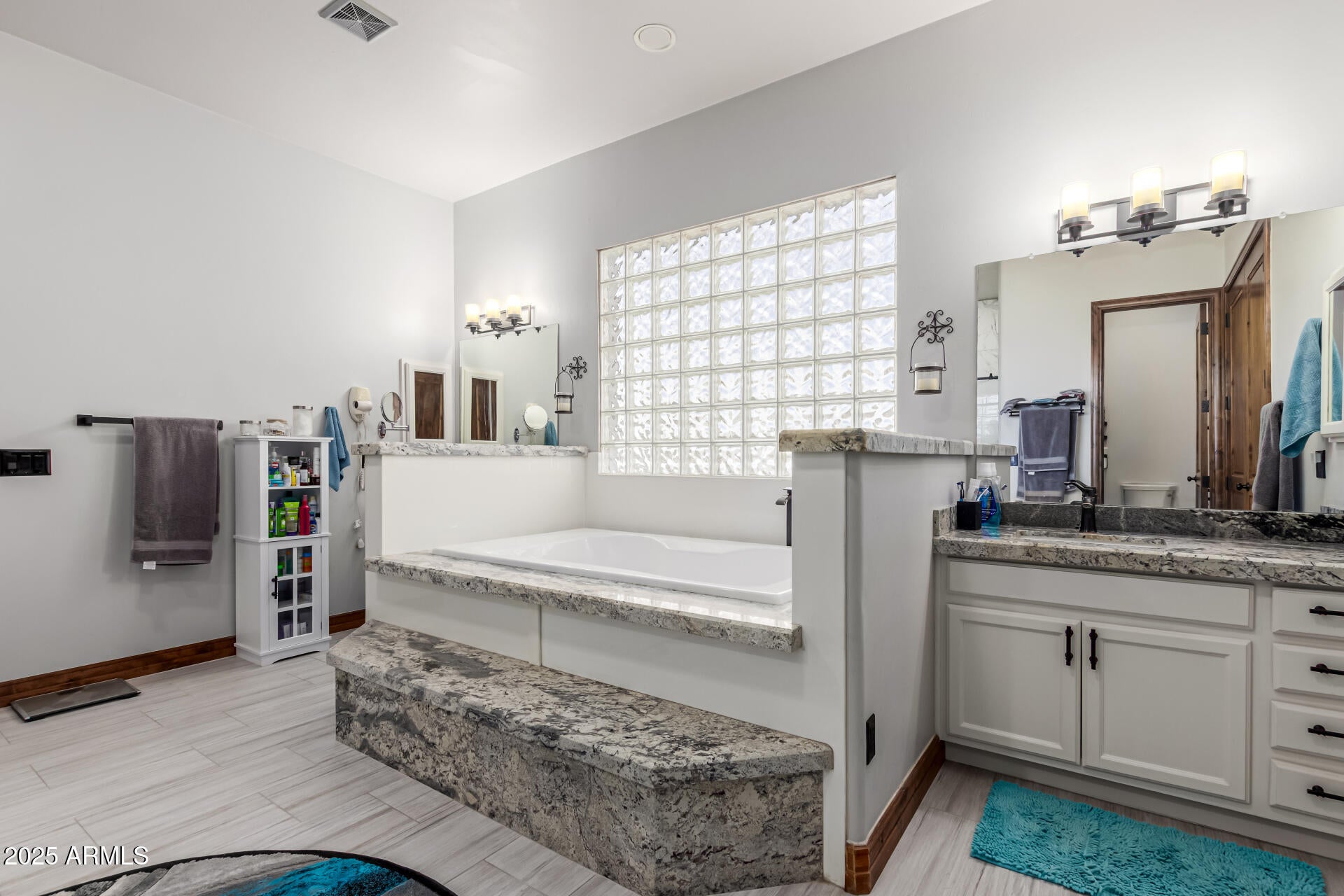 Buckeye, Arizona, 85326, United States, 4 Bedrooms Bedrooms, ,3 BathroomsBathrooms,Residential,Active,1986906