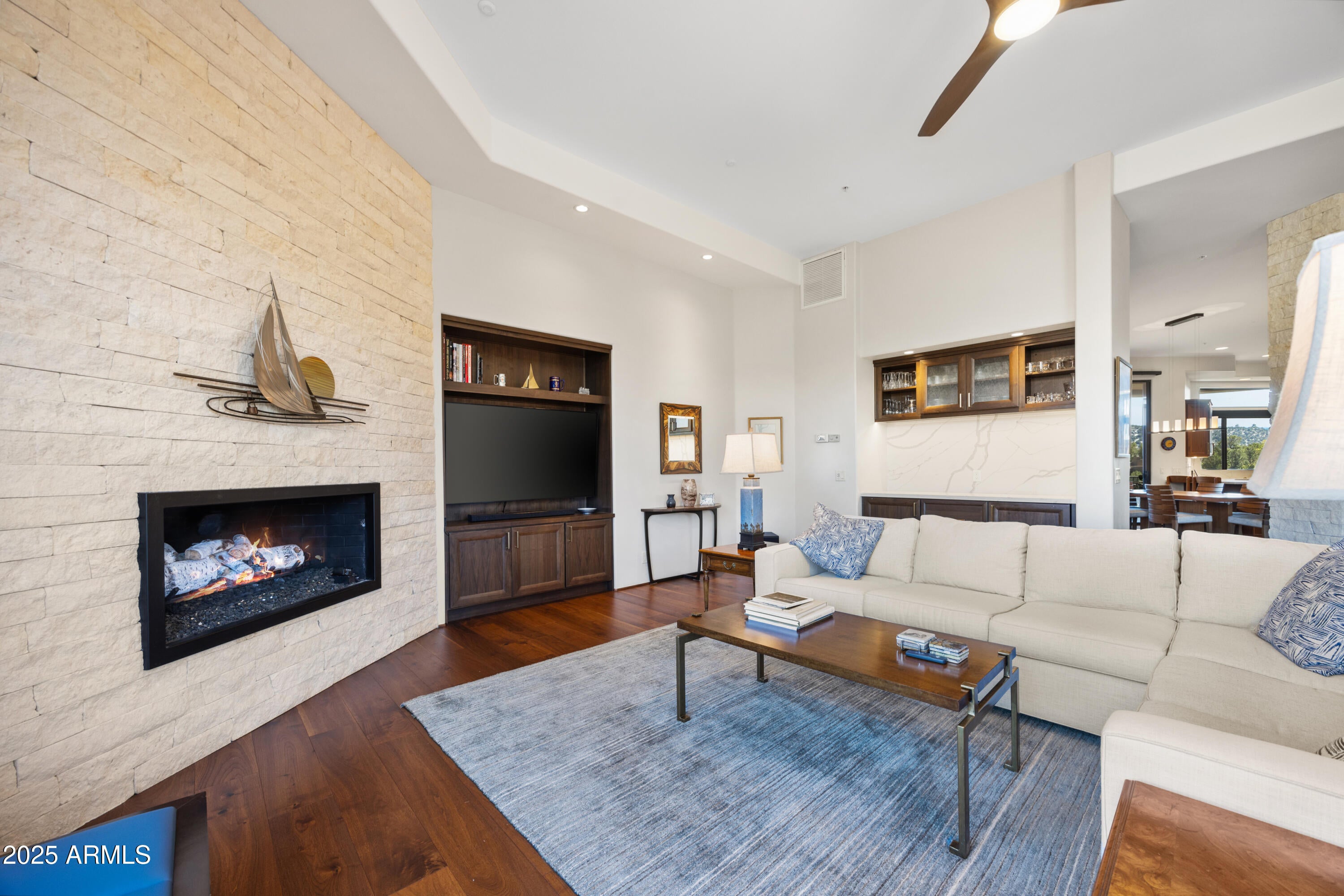 Sedona, Arizona, 86336, United States, 3 Bedrooms Bedrooms, ,4 BathroomsBathrooms,Residential,Active,1971787