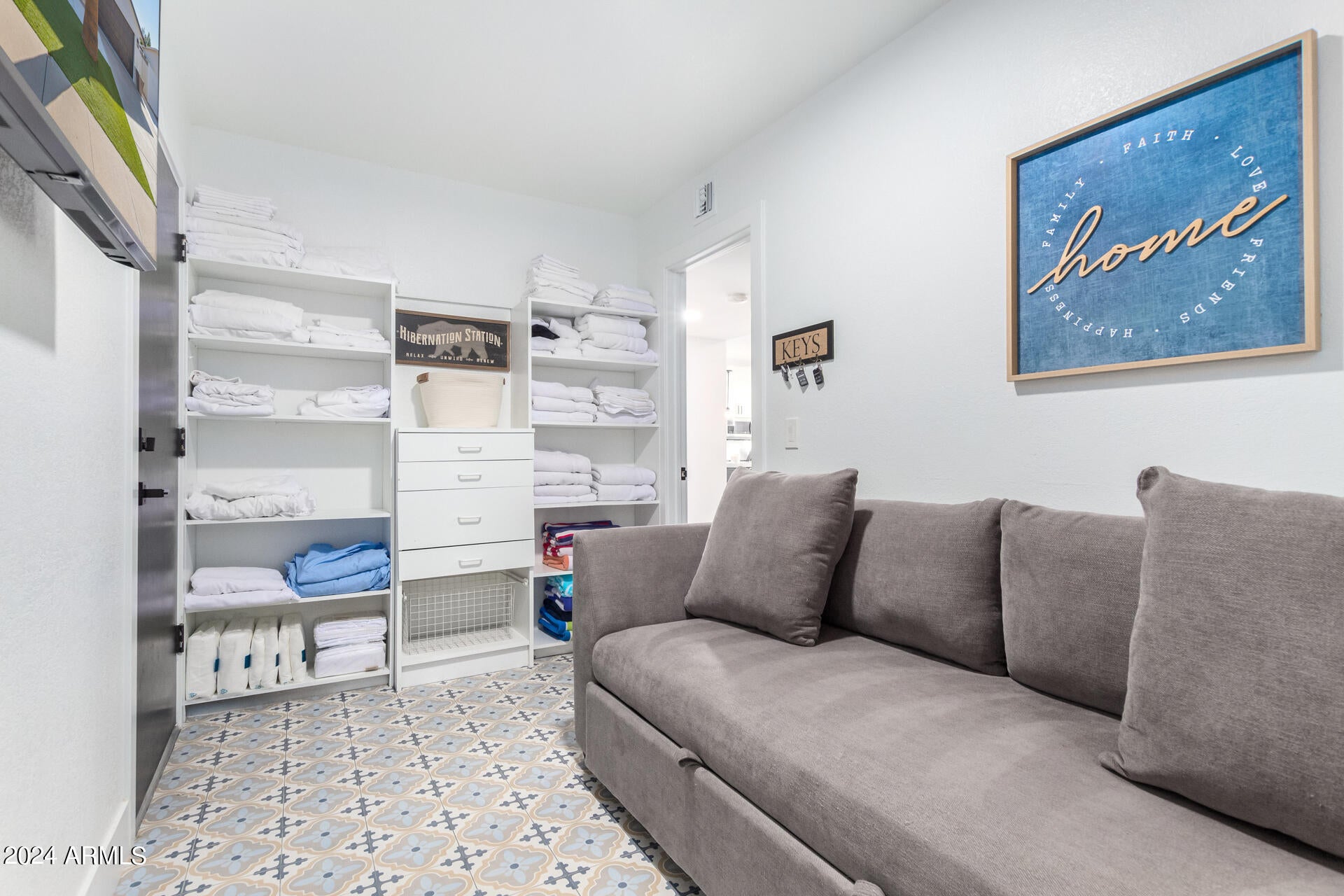 Scottsdale, Arizona, 85250, United States, 4 Bedrooms Bedrooms, ,3 BathroomsBathrooms,Residential,Active,1755287