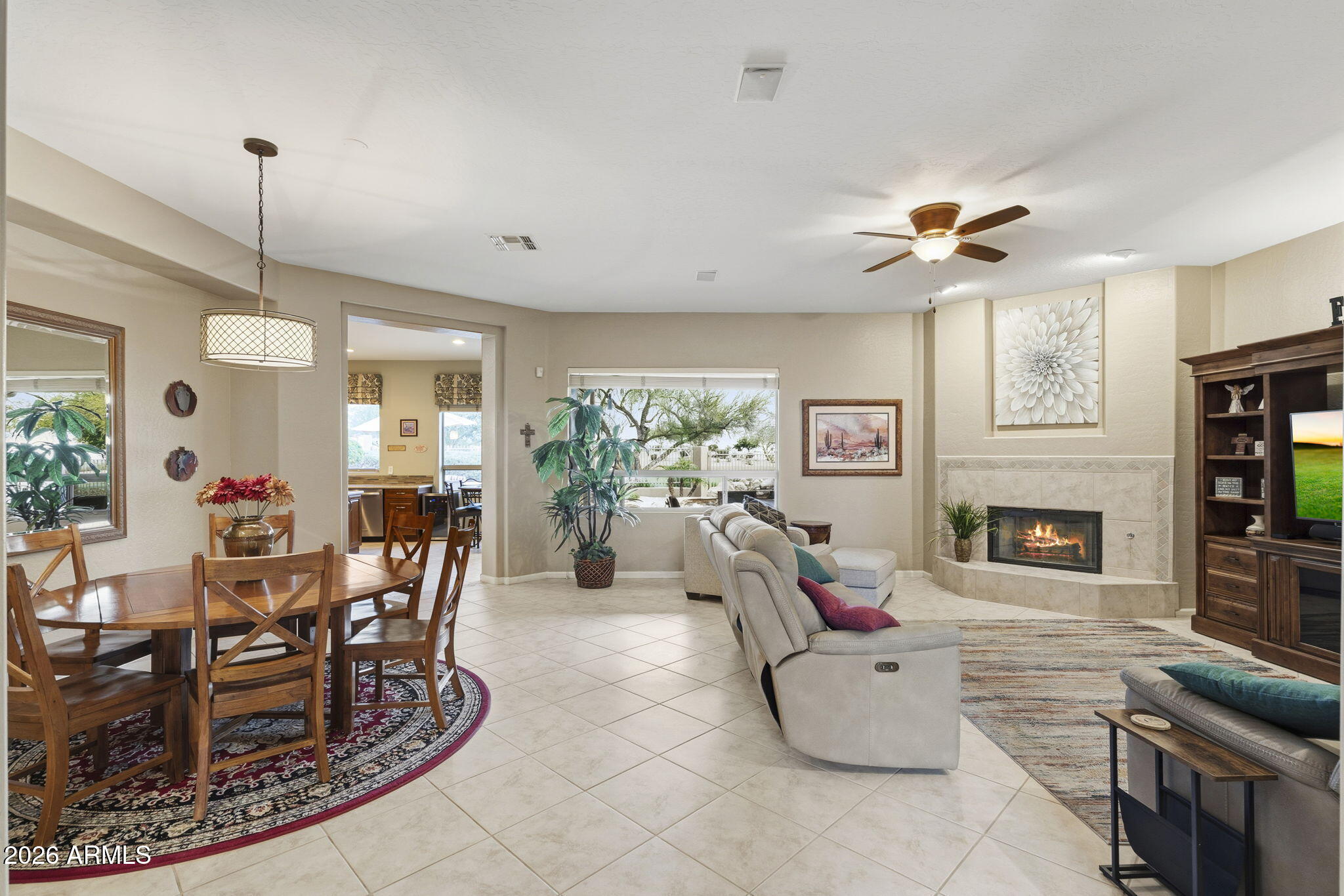 Phoenix, Arizona, 85054, United States, 3 Bedrooms Bedrooms, ,2 BathroomsBathrooms,Residential,Active,2013936