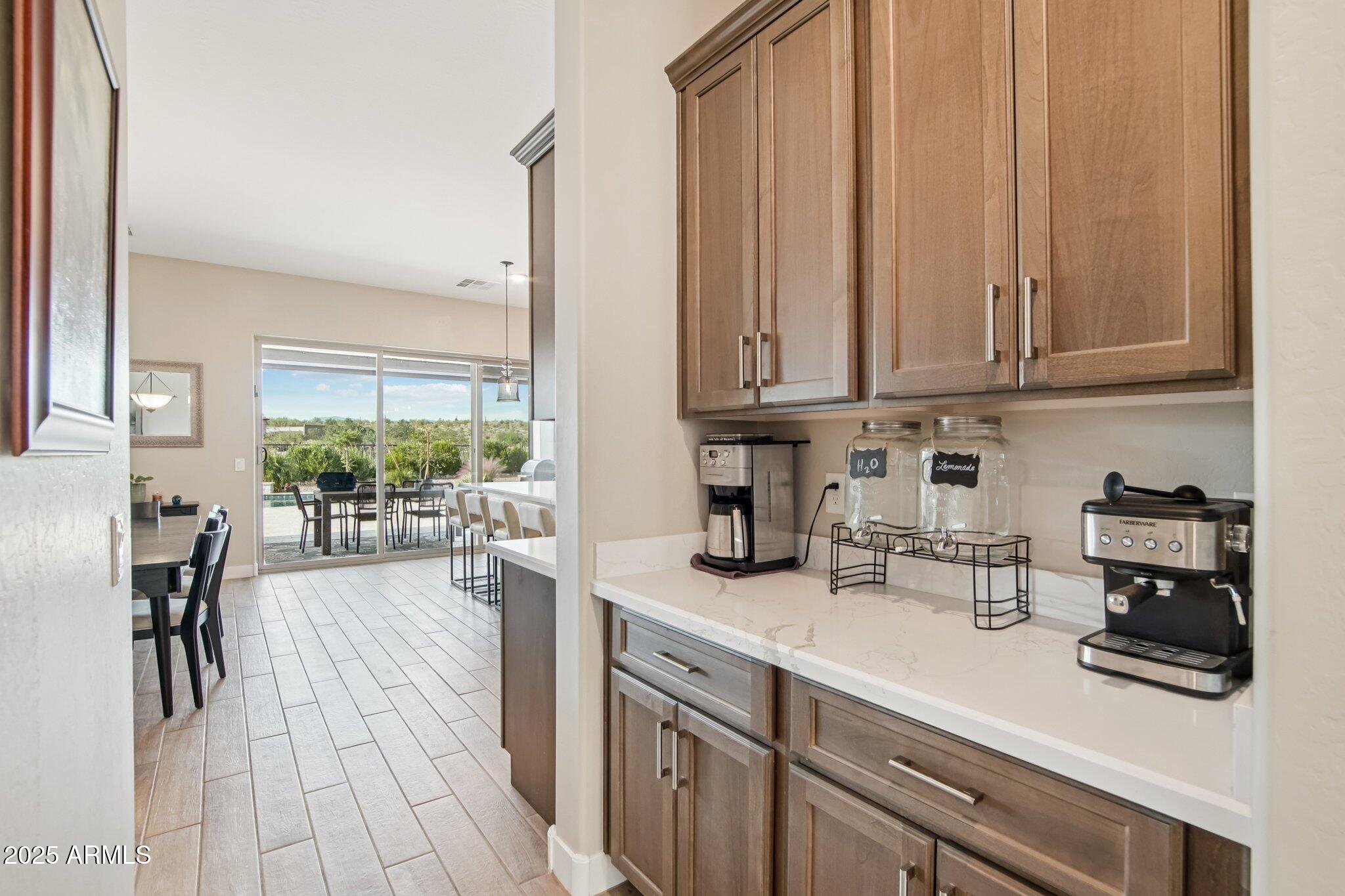 New River, Arizona, 85087, United States, 5 Bedrooms Bedrooms, ,4 BathroomsBathrooms,Residential,Active,1986912