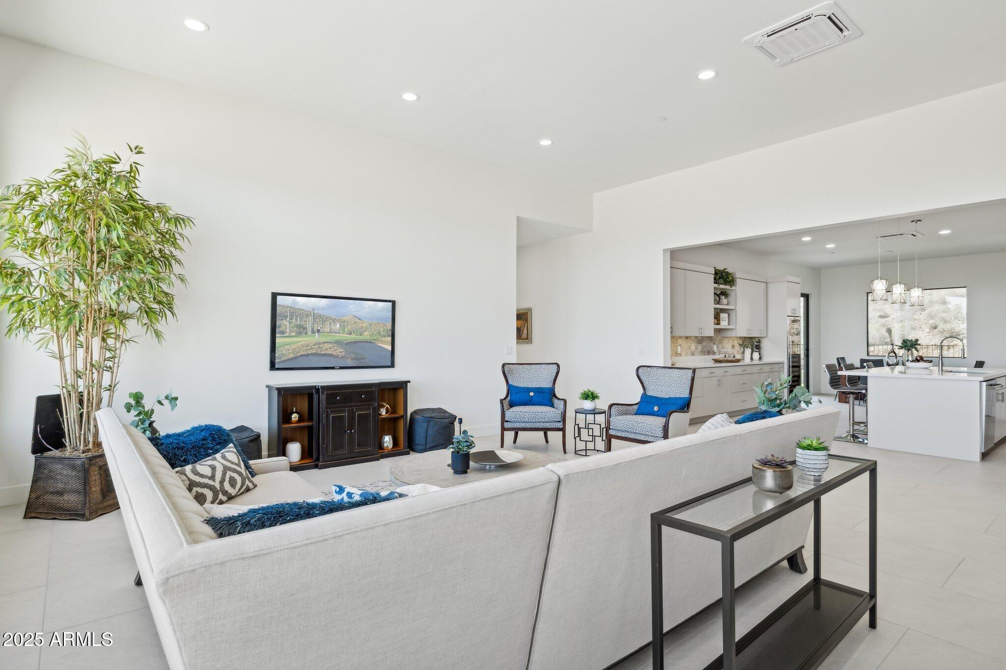 Fountain Hills, Arizona, 85268, United States, 3 Bedrooms Bedrooms, ,4 BathroomsBathrooms,Residential,Active,1969777