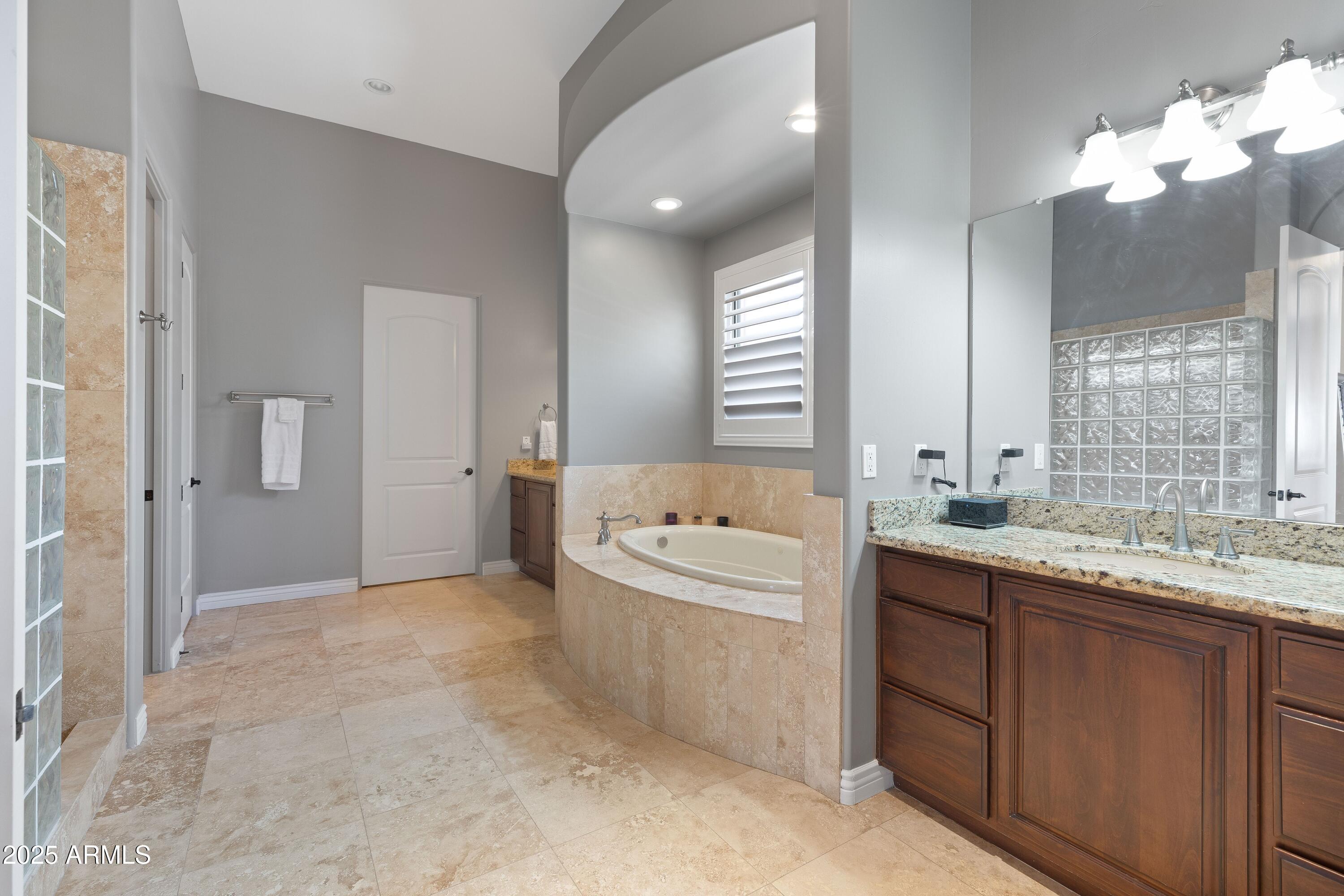 Scottsdale, Arizona, 85262, United States, ,5 BathroomsBathrooms,Residential,Active,1853247