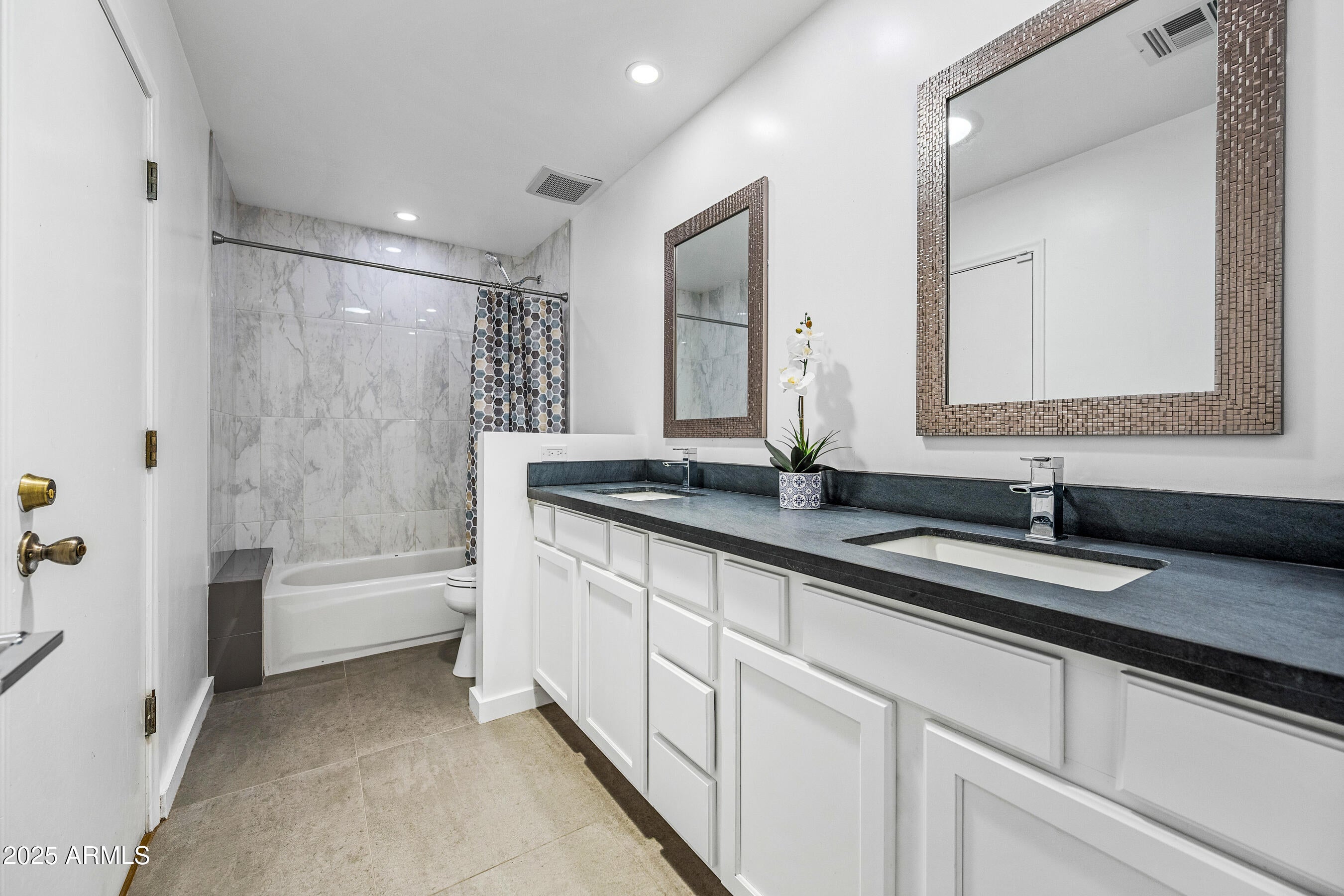 Scottsdale, Arizona, 85254, United States, 4 Bedrooms Bedrooms, ,2 BathroomsBathrooms,Residential,Active,1894530