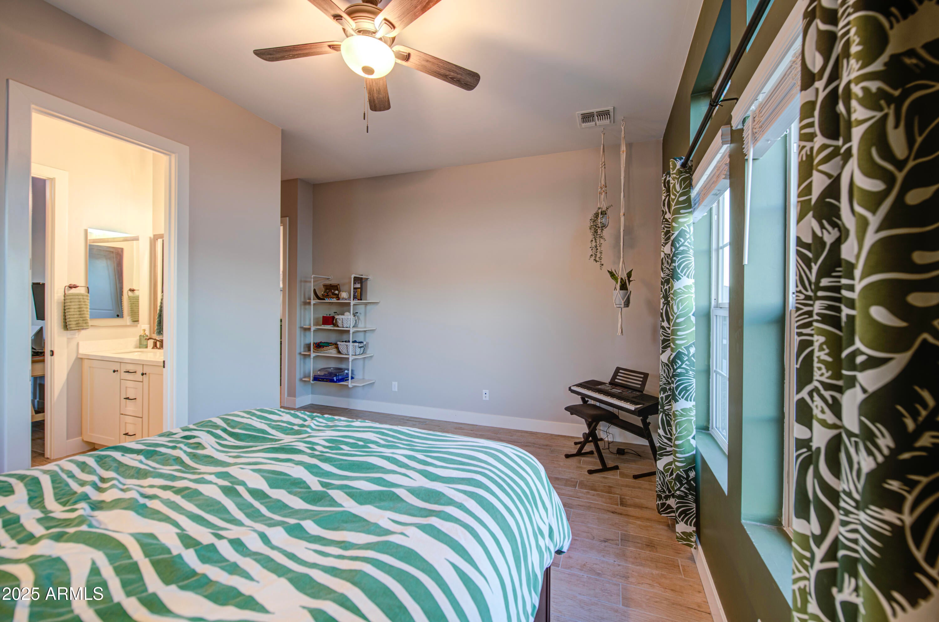 San Tan Valley, Arizona, 85140, United States, 4 Bedrooms Bedrooms, ,3 BathroomsBathrooms,Residential,Active,2007047