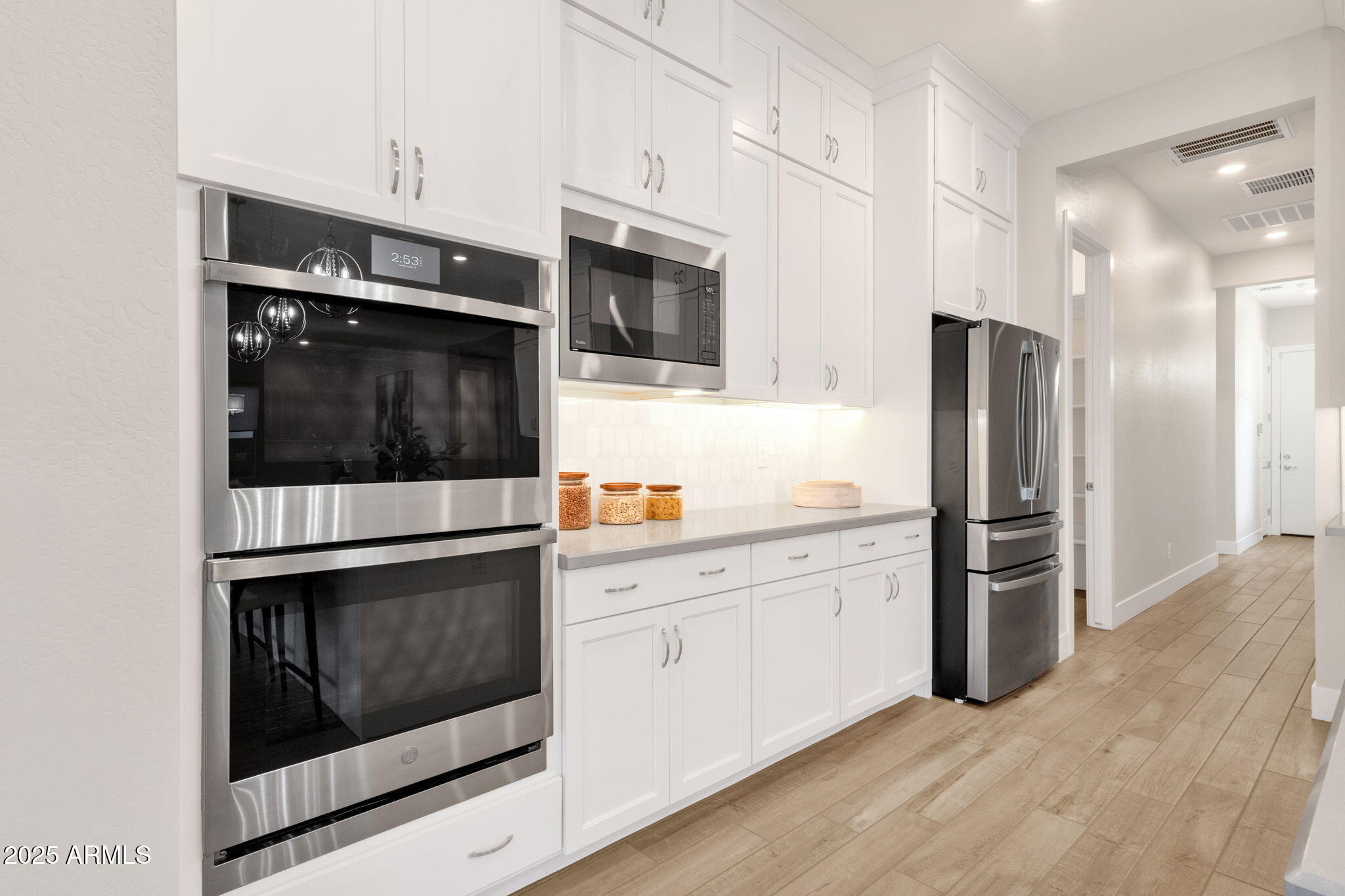 Gilbert, Arizona, 85298, United States, 5 Bedrooms Bedrooms, ,4 BathroomsBathrooms,Residential,Pending,1998605