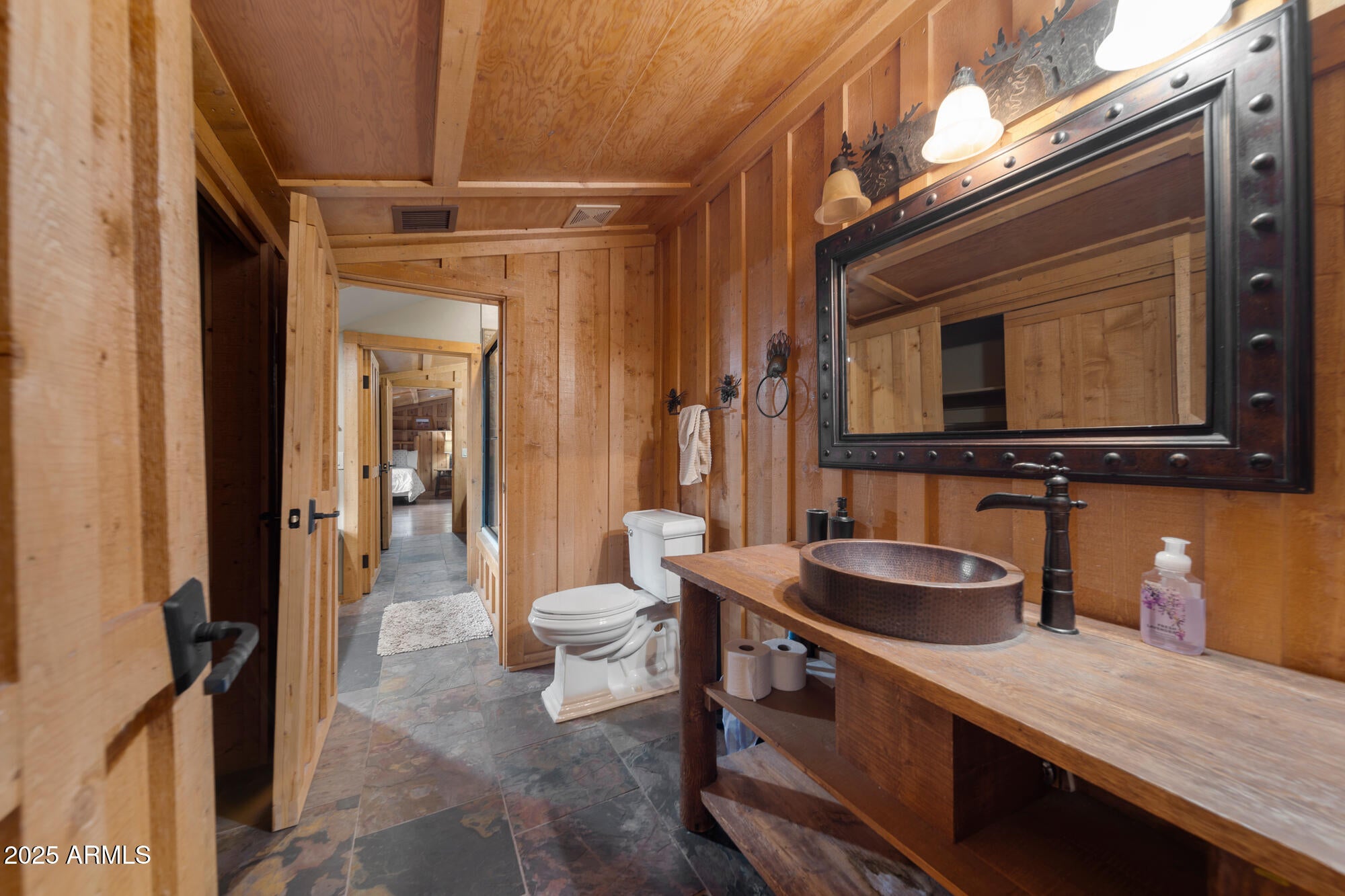 Lakeside, Arizona, 85929, United States, 8 Bedrooms Bedrooms, ,8 BathroomsBathrooms,Residential,Contingent,1996268