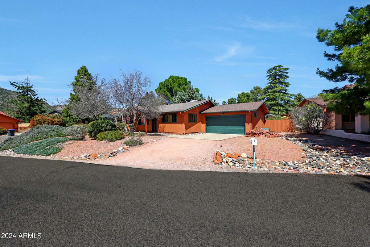 200 MOONS VIEW RD, SEDONA, AZ 86351, photo 1 of 52