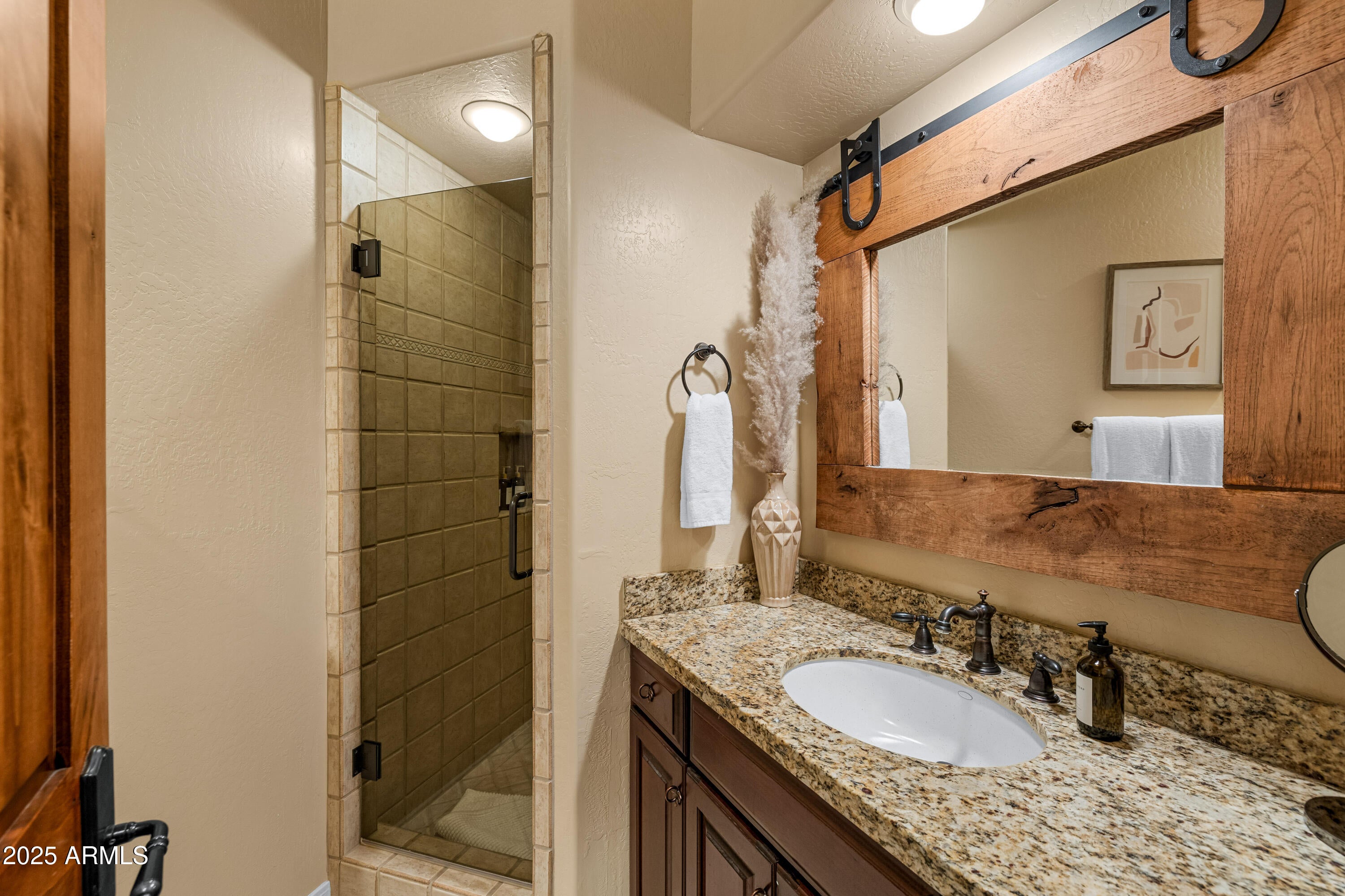 Flagstaff, Arizona, 86004, United States, 5 Bedrooms Bedrooms, ,5 BathroomsBathrooms,Residential,Active,1834471