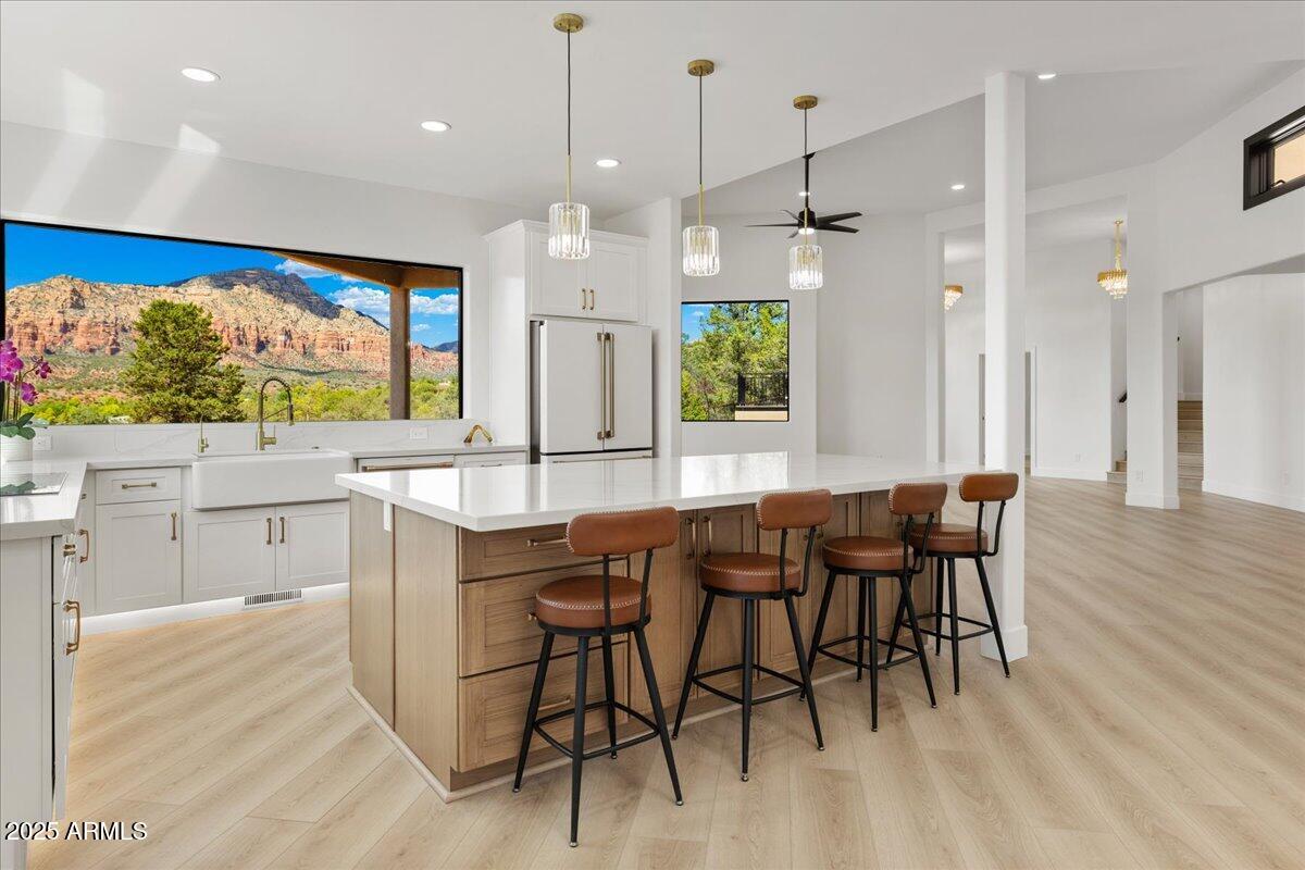 Sedona, Arizona, 86351, United States, 5 Bedrooms Bedrooms, ,6 BathroomsBathrooms,Residential,Active,1944107