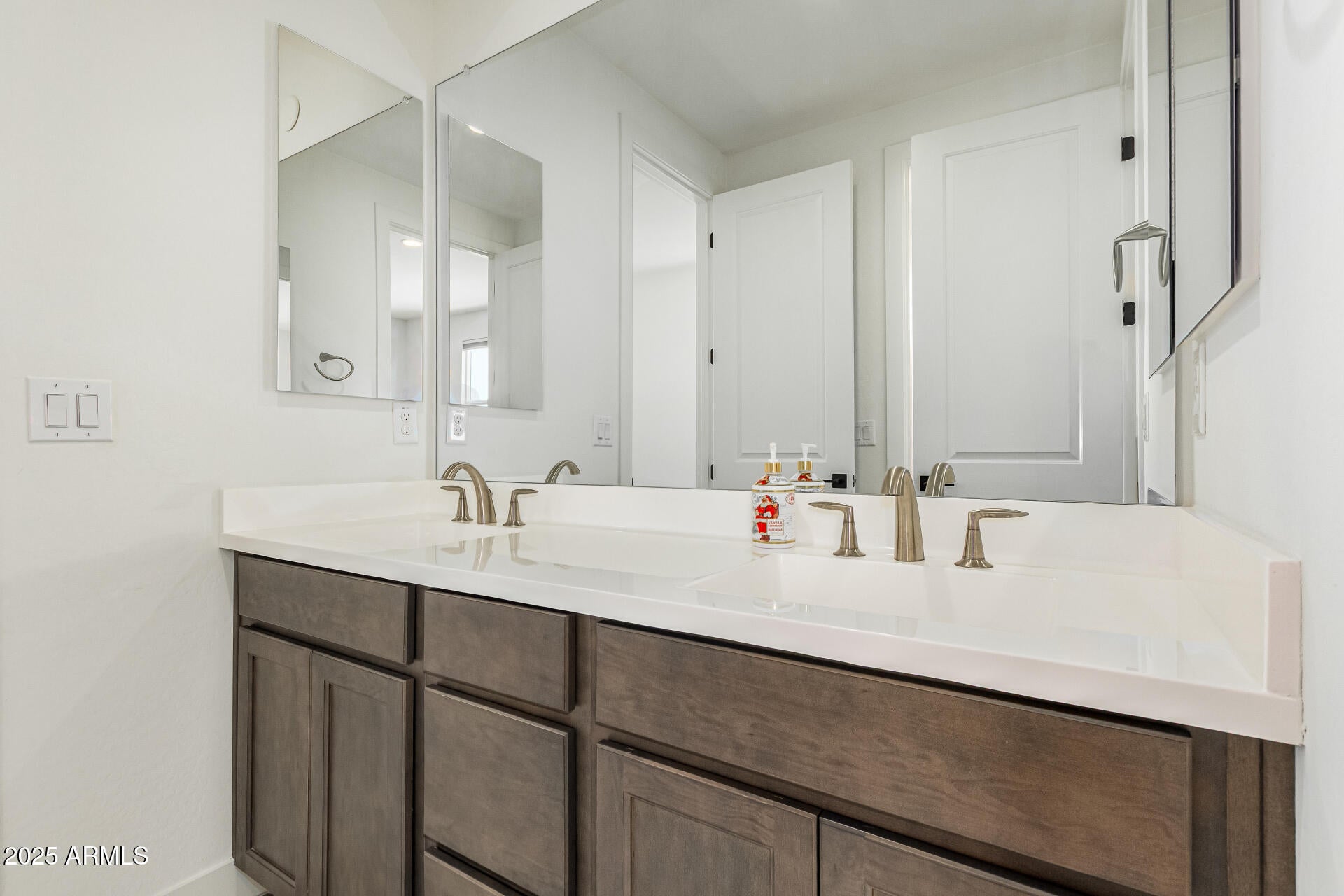 Surprise, Arizona, 85388, United States, 5 Bedrooms Bedrooms, ,5 BathroomsBathrooms,Residential,Active,1943788