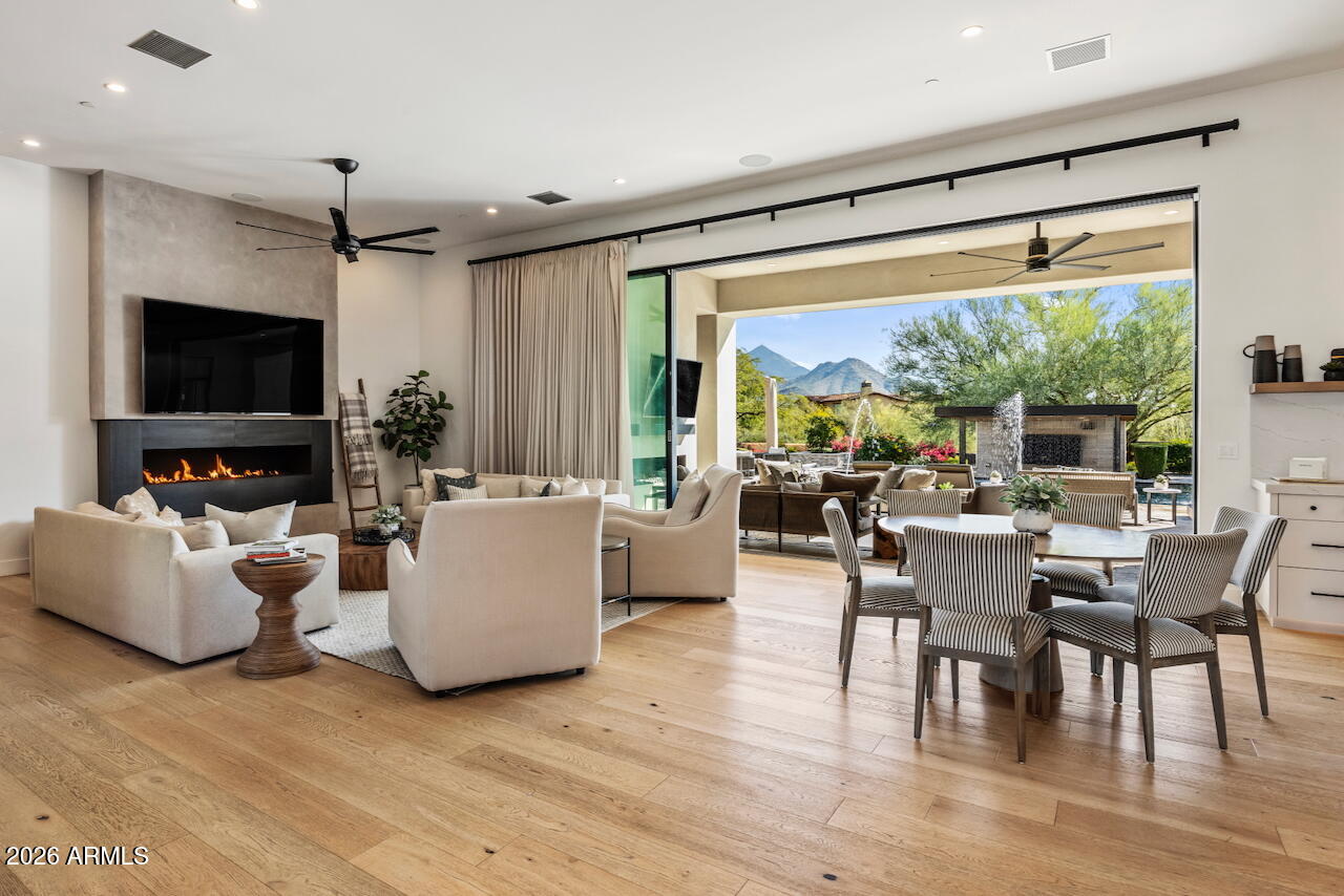 Scottsdale, Arizona, 85255, United States, 6 Bedrooms Bedrooms, ,7 BathroomsBathrooms,Residential,Active,2007623