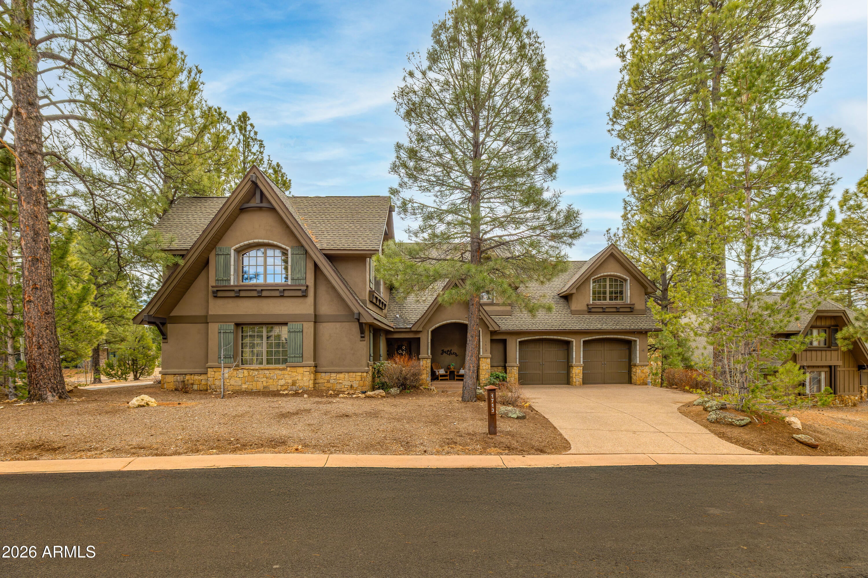 Flagstaff, Arizona, 86005, United States, 4 Bedrooms Bedrooms, ,4 BathroomsBathrooms,Residential,Active,2009377