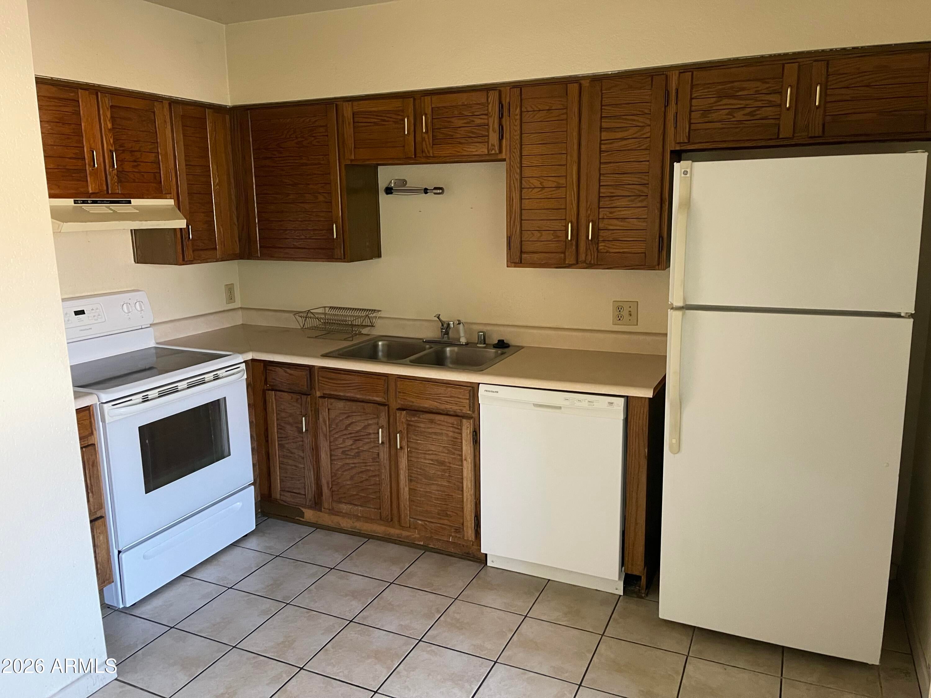 Tempe, Arizona, 85281, United States, ,Residential,Active,2010539