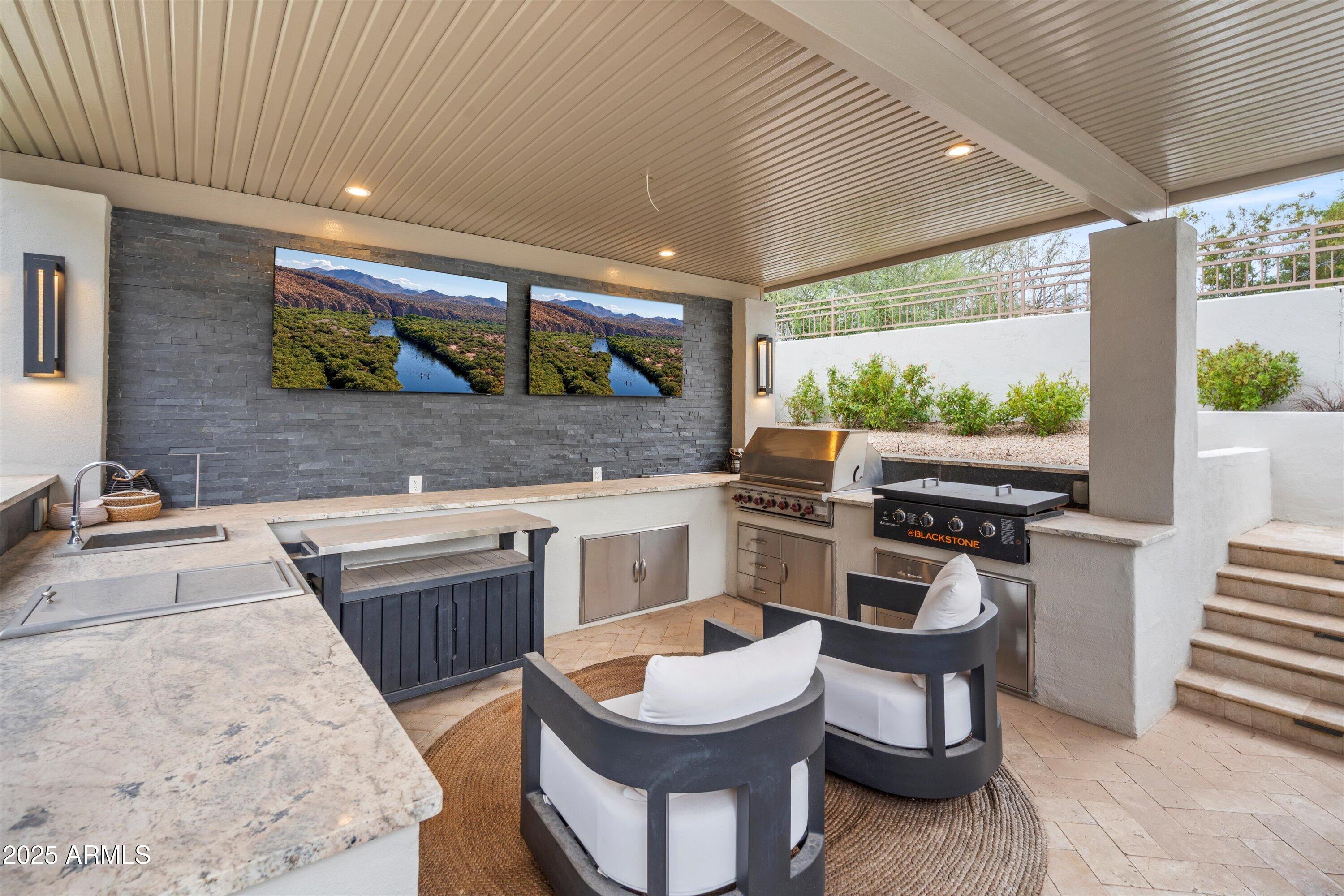 Scottsdale, Arizona, 85255, United States, 5 Bedrooms Bedrooms, ,4 BathroomsBathrooms,Residential,Active,2006890