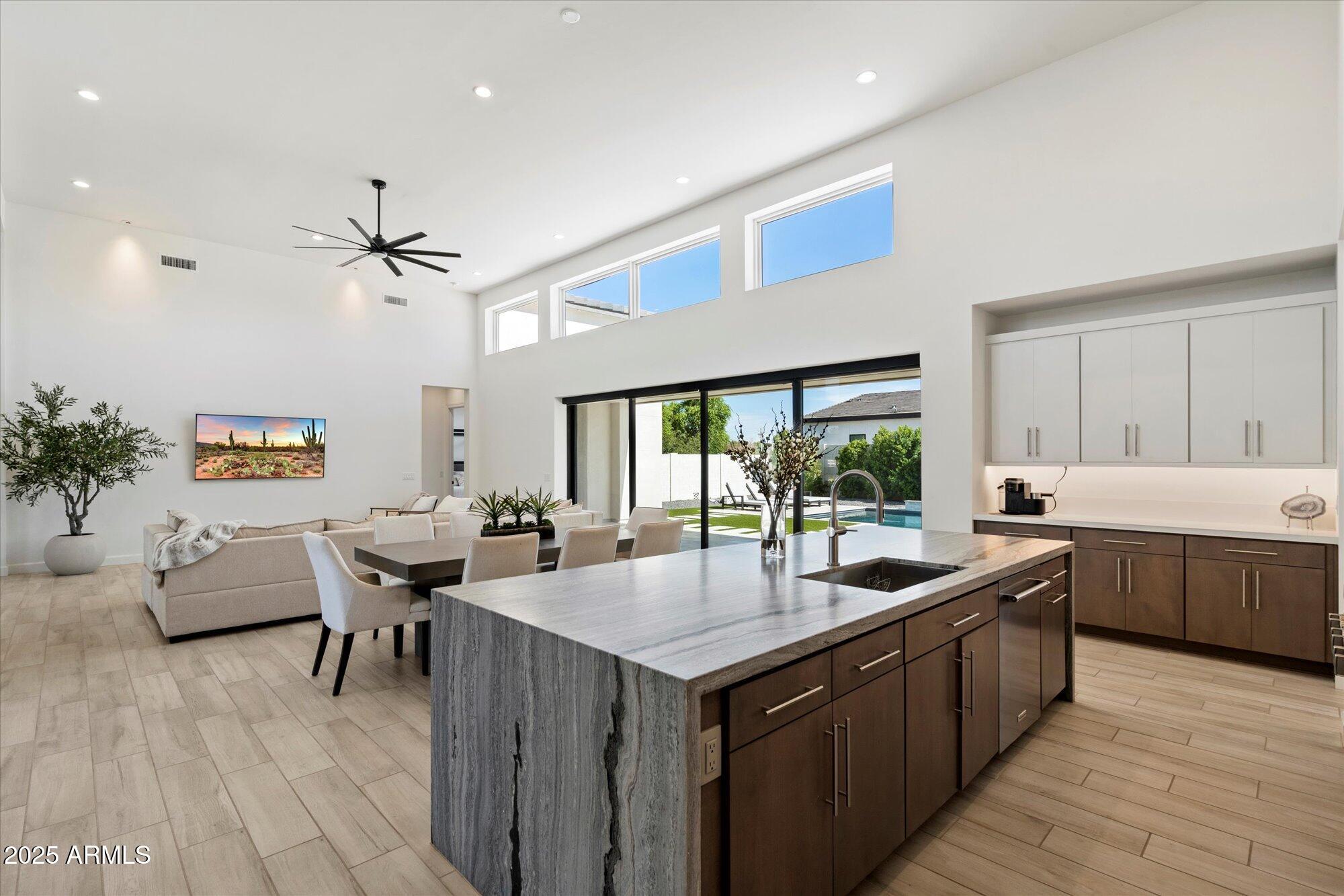 Queen Creek, Arizona, 85142, United States, 3 Bedrooms Bedrooms, ,4 BathroomsBathrooms,Residential,Active,1909837