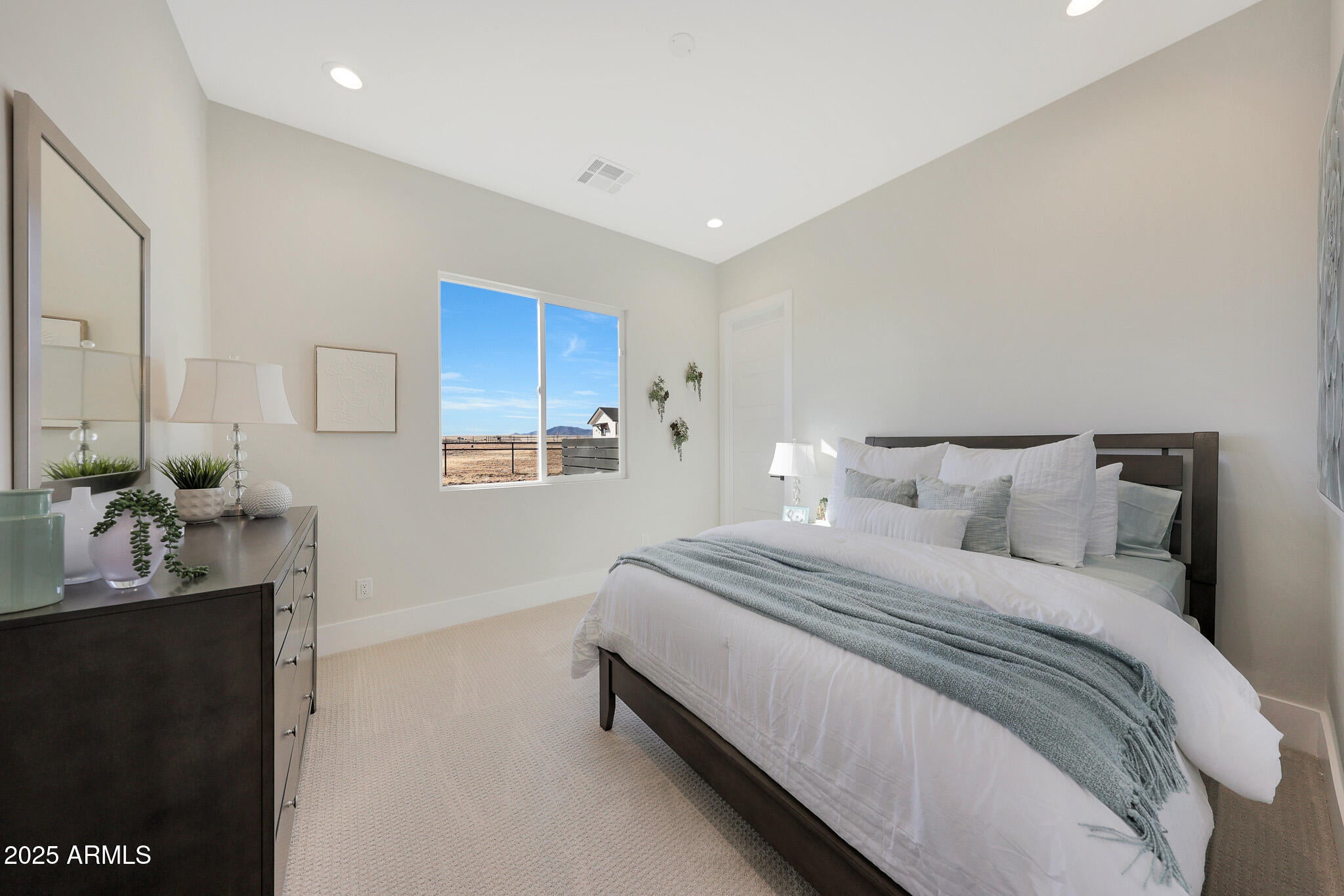 Prescott Valley, Arizona, 86315, United States, 4 Bedrooms Bedrooms, ,3 BathroomsBathrooms,Residential,Active,1772734