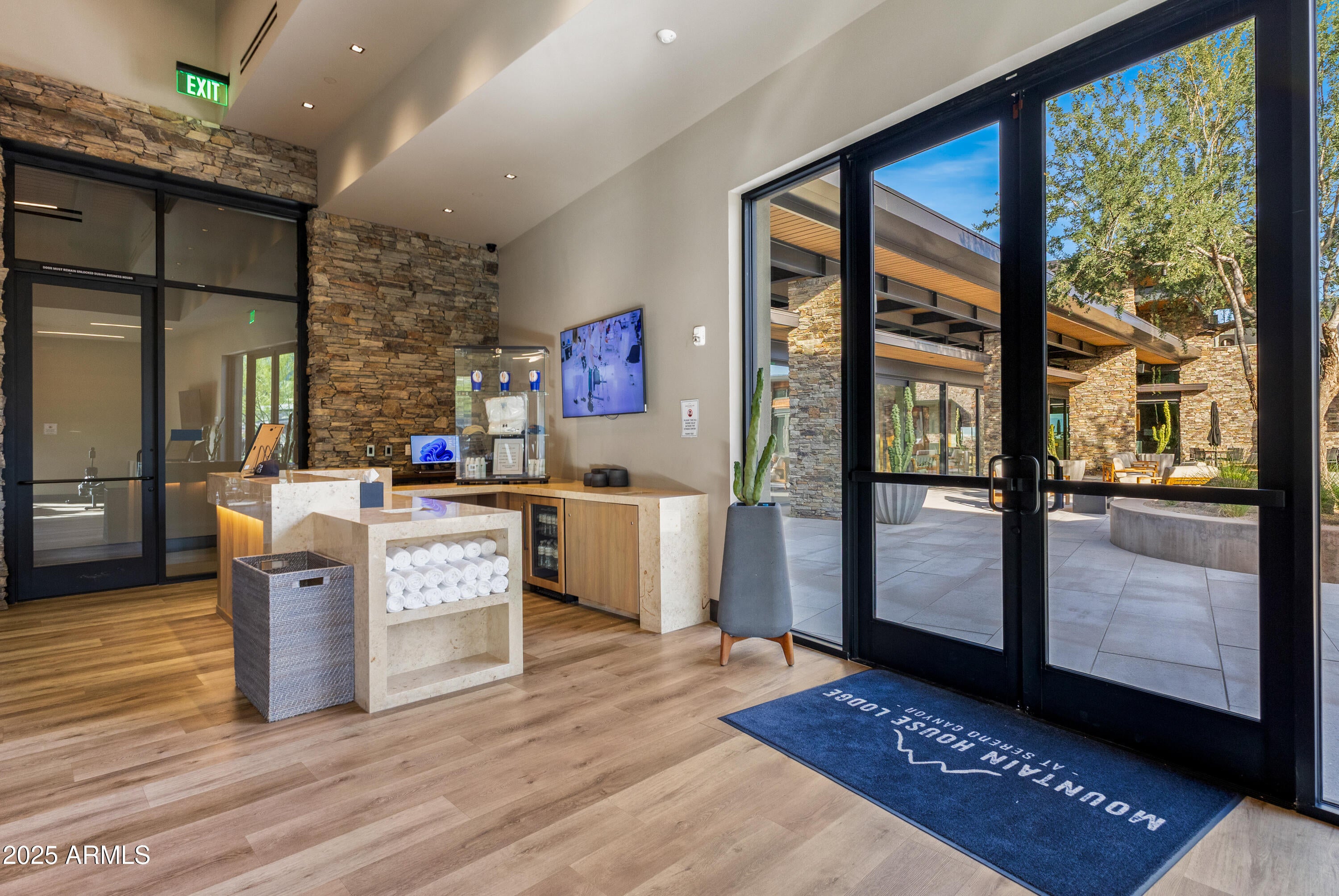 Scottsdale, Arizona, 85255, United States, 2 Bedrooms Bedrooms, ,3 BathroomsBathrooms,Residential,Active,1952594