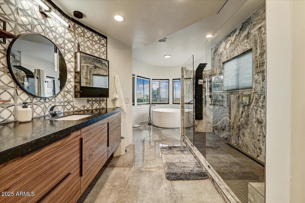 Carefree, Arizona, 85377, United States, 4 Bedrooms Bedrooms, ,5 BathroomsBathrooms,Residential,Active,1862909