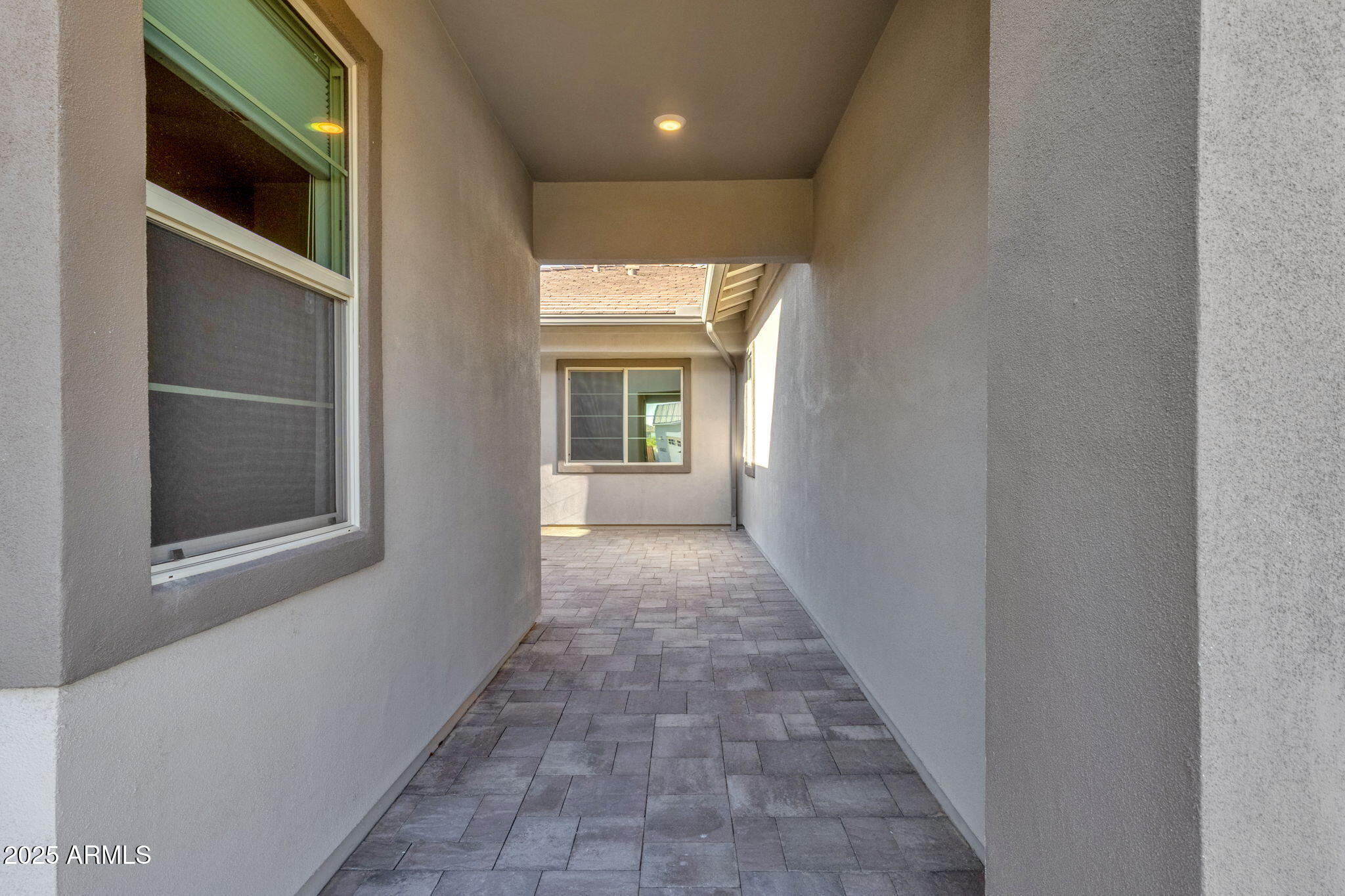 Gilbert, Arizona, 85298, United States, 5 Bedrooms Bedrooms, ,4 BathroomsBathrooms,Residential,Pending,1998605