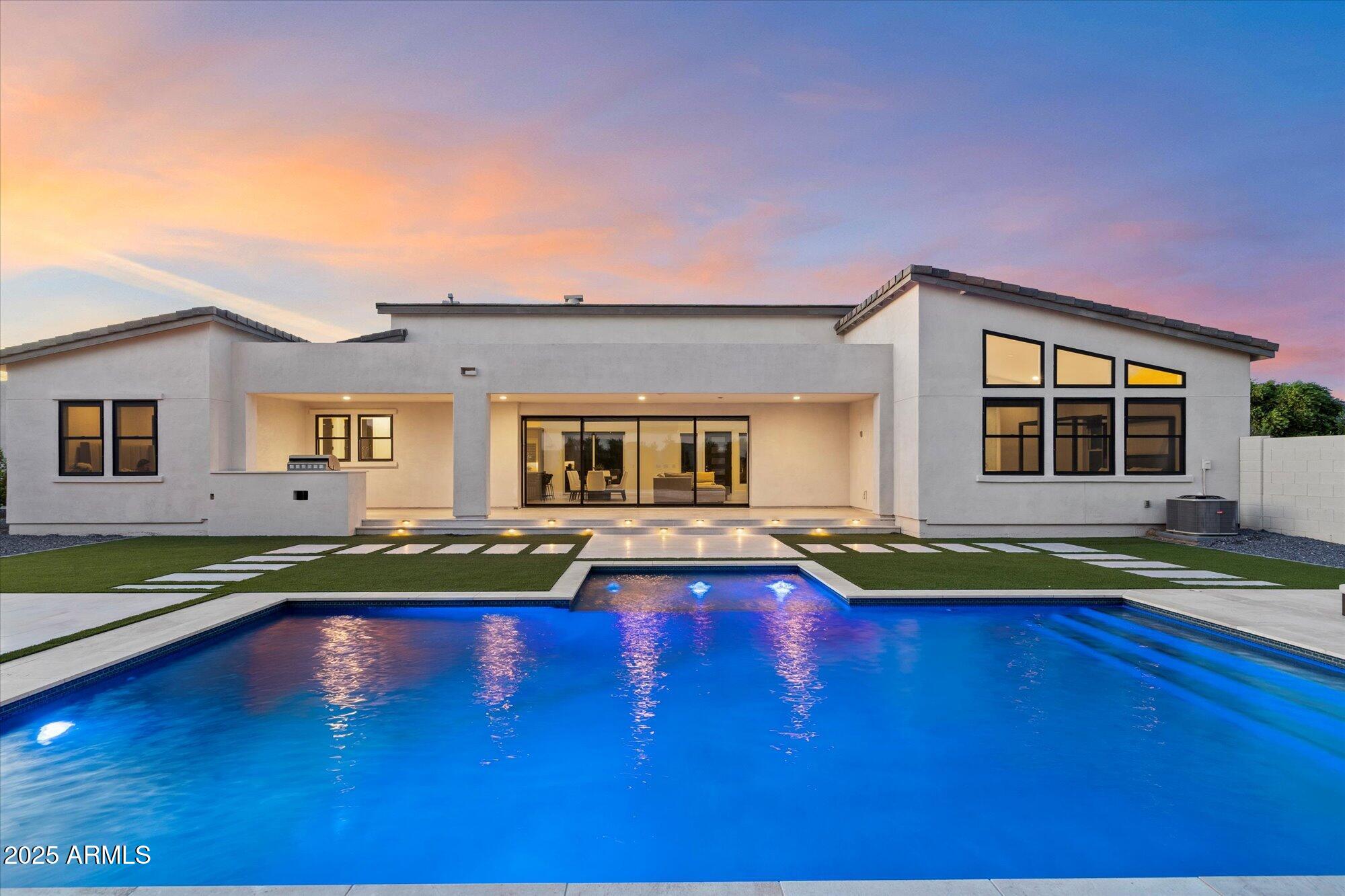 Queen Creek, Arizona, 85142, United States, 3 Bedrooms Bedrooms, ,4 BathroomsBathrooms,Residential,Active,1909837