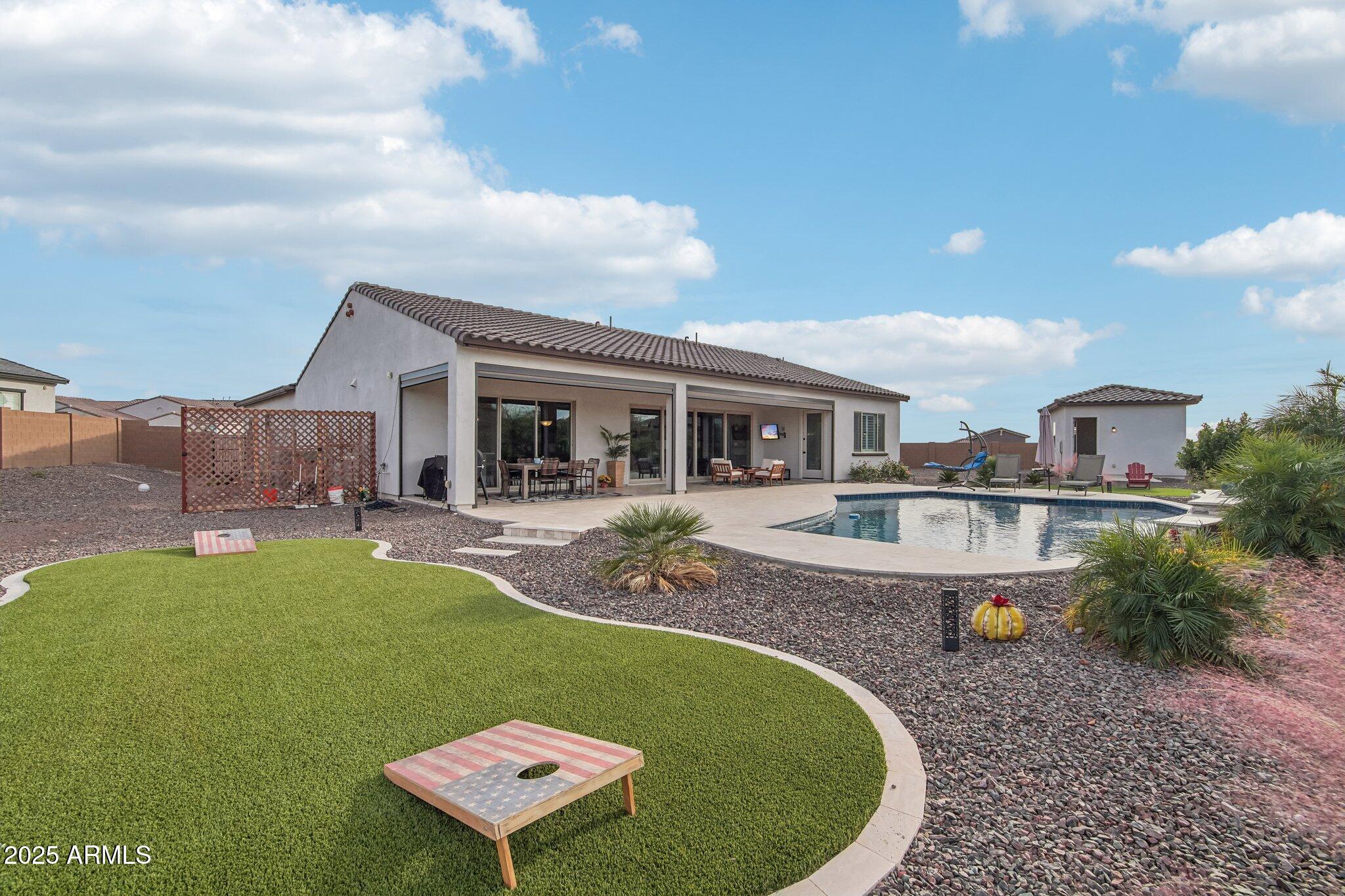 New River, Arizona, 85087, United States, 5 Bedrooms Bedrooms, ,4 BathroomsBathrooms,Residential,Active,1986912