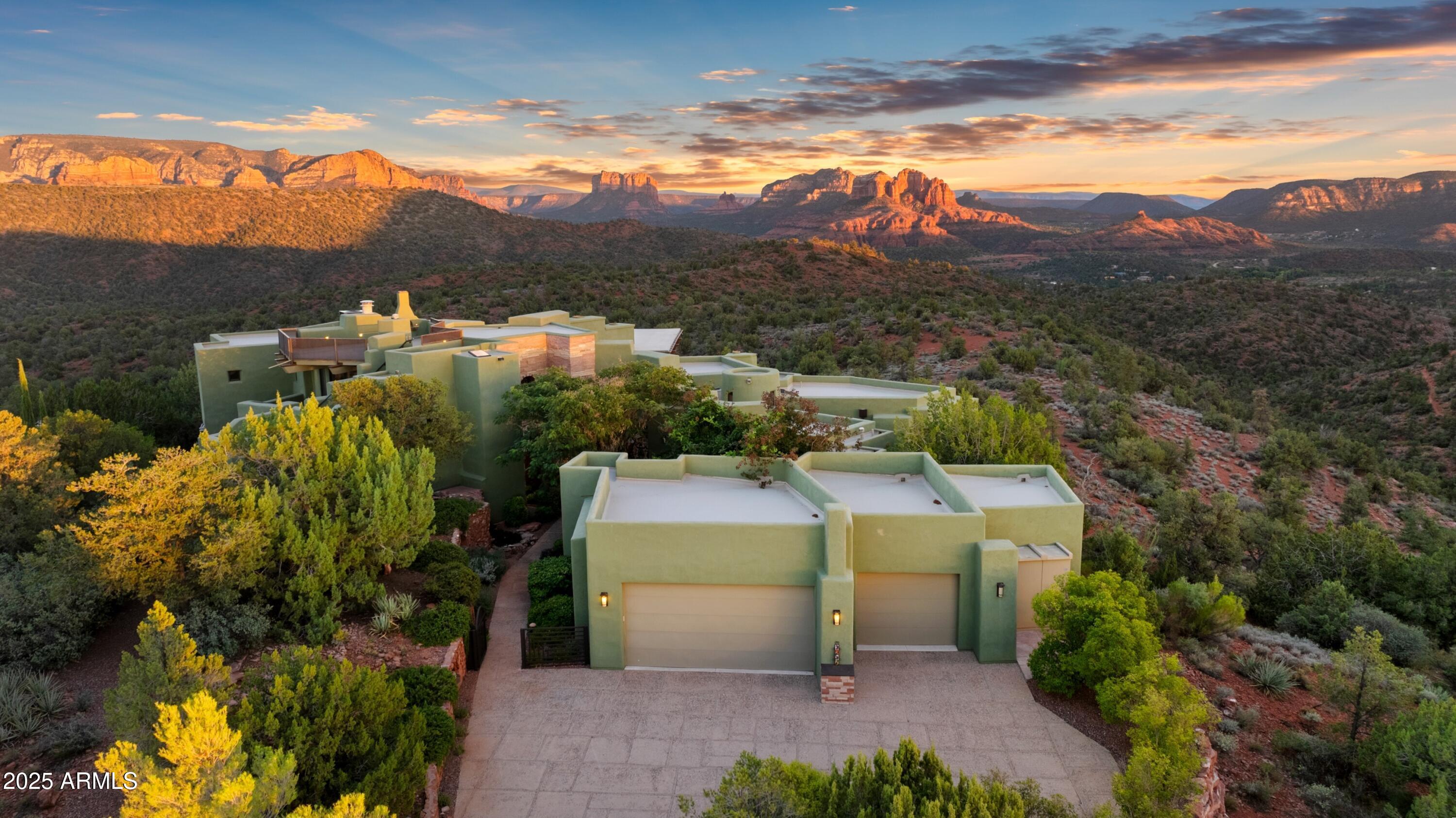 Sedona, Arizona, 86336, United States, 3 Bedrooms Bedrooms, ,6 BathroomsBathrooms,Residential,Active,1944279
