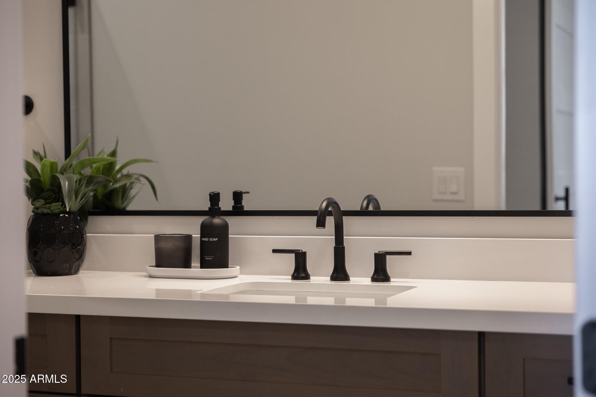 Prescott Valley, Arizona, 86315, United States, 4 Bedrooms Bedrooms, ,3 BathroomsBathrooms,Residential,Active,1772734