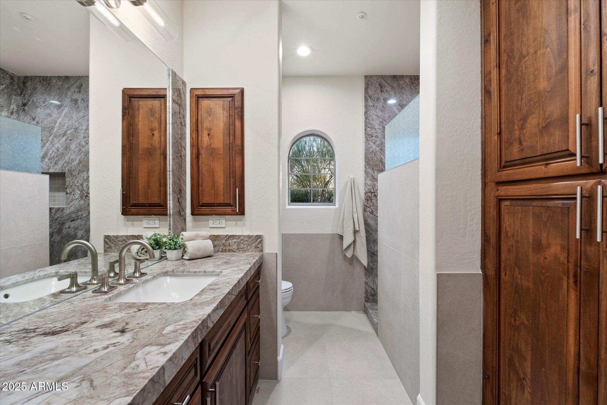Scottsdale, Arizona, 85266, United States, 5 Bedrooms Bedrooms, ,7 BathroomsBathrooms,Residential,Active,1914791