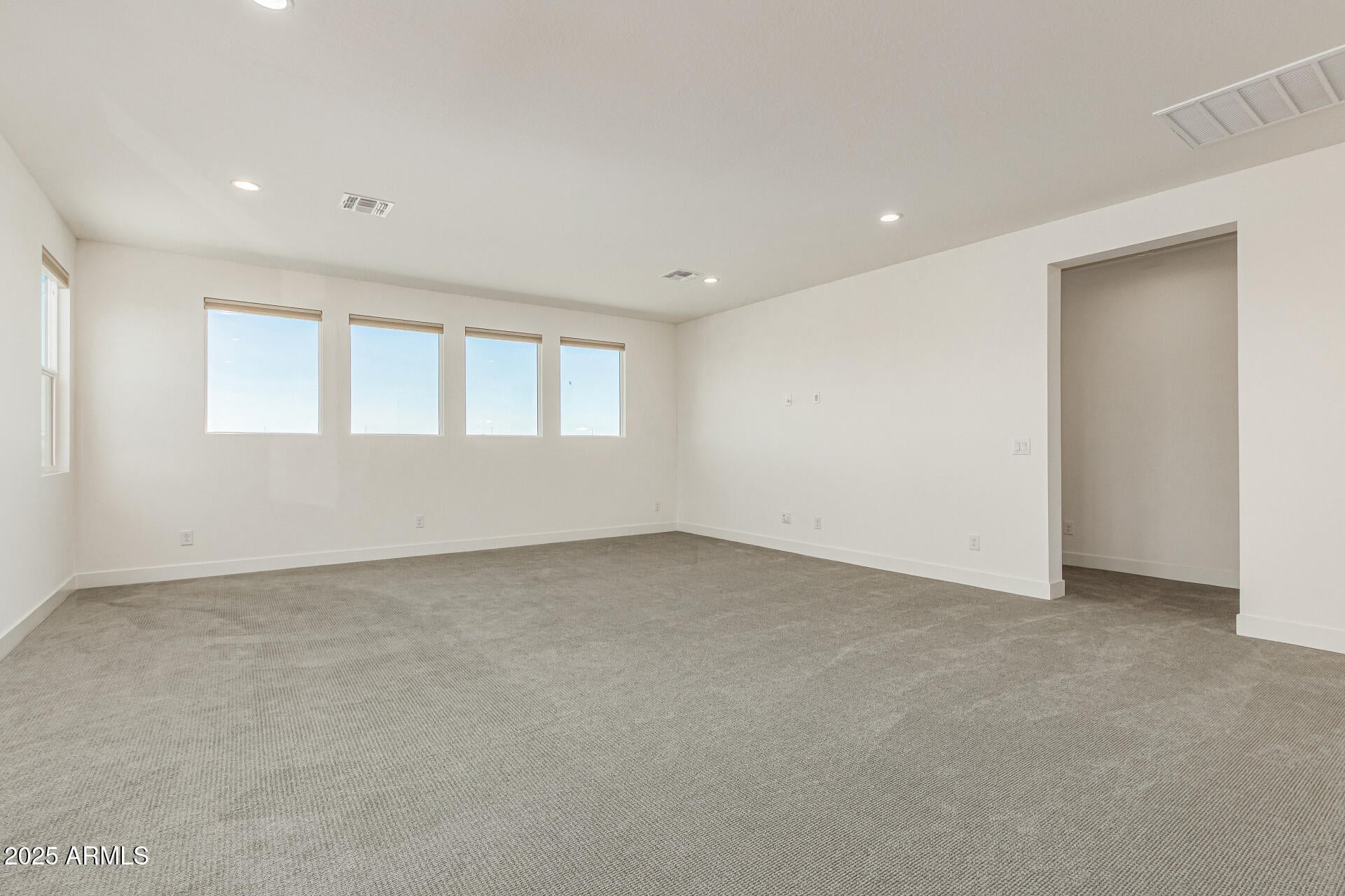 Surprise, Arizona, 85388, United States, 5 Bedrooms Bedrooms, ,5 BathroomsBathrooms,Residential,Active,1943788