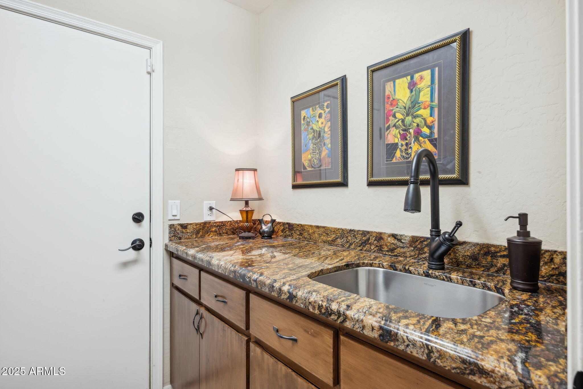 Scottsdale, Arizona, 85255, United States, 3 Bedrooms Bedrooms, ,4 BathroomsBathrooms,Residential,Contingent,2006977