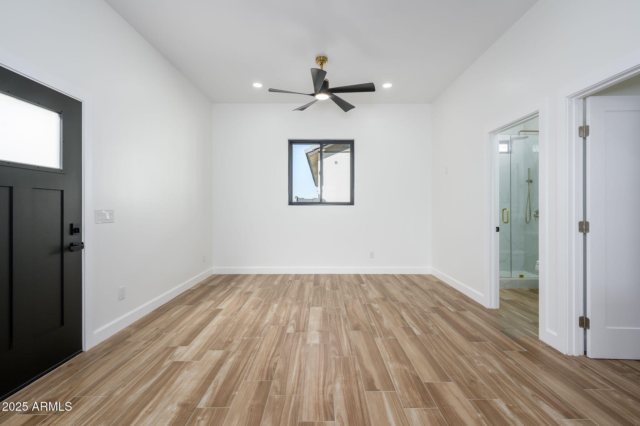 Mesa, Arizona, 85215, United States, 5 Bedrooms Bedrooms, ,6 BathroomsBathrooms,Residential,Active,2007302