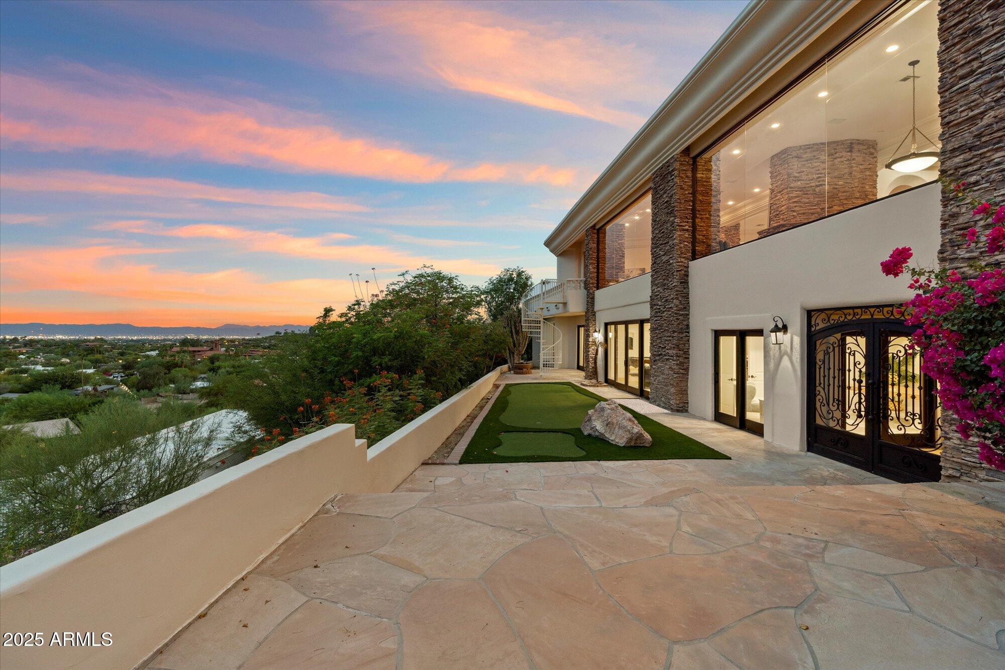 Paradise Valley, Arizona, 85253, United States, 6 Bedrooms Bedrooms, ,7 BathroomsBathrooms,Residential,Active,1946519