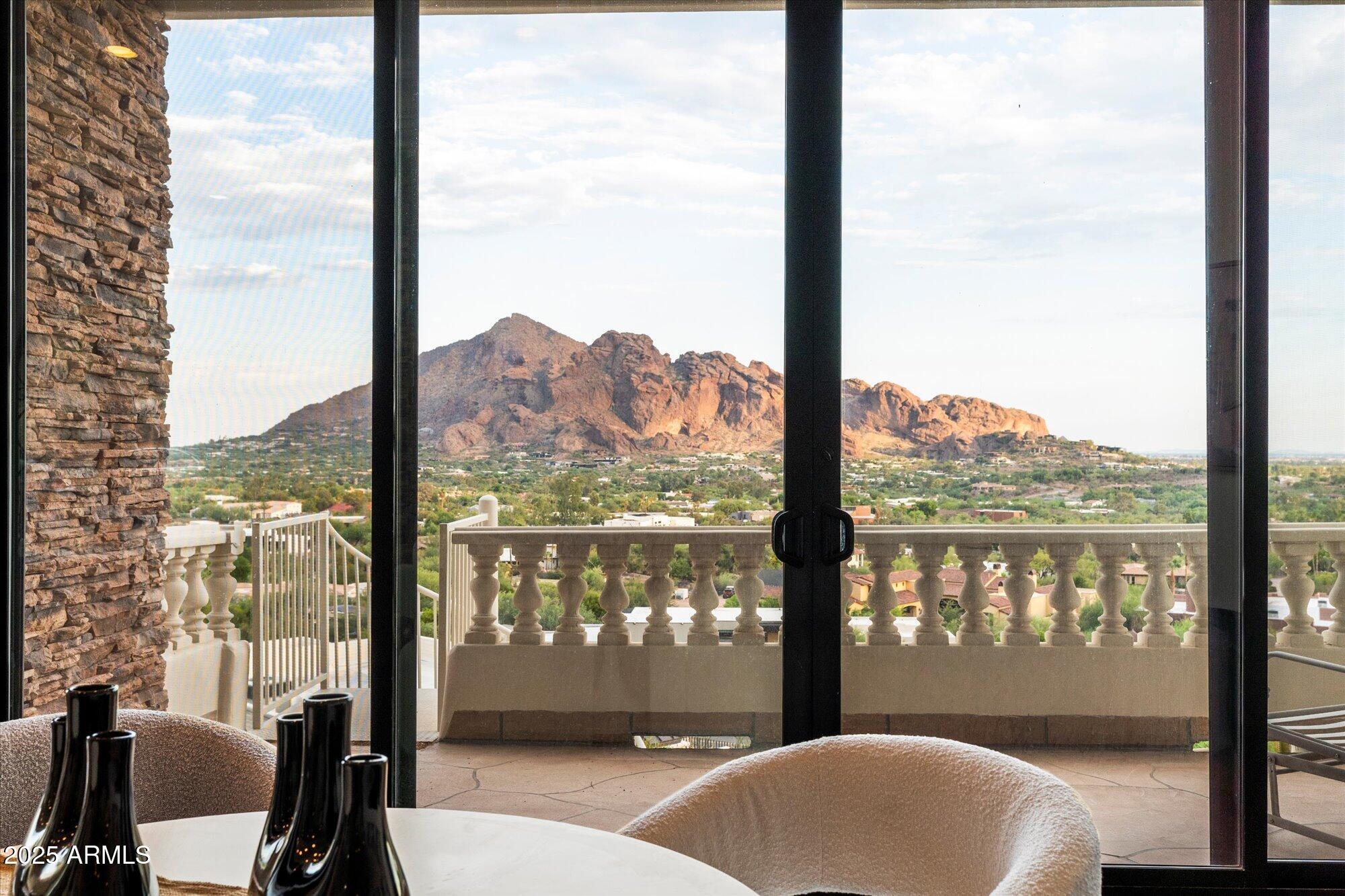 Paradise Valley, Arizona, 85253, United States, 6 Bedrooms Bedrooms, ,7 BathroomsBathrooms,Residential,Active,1946519