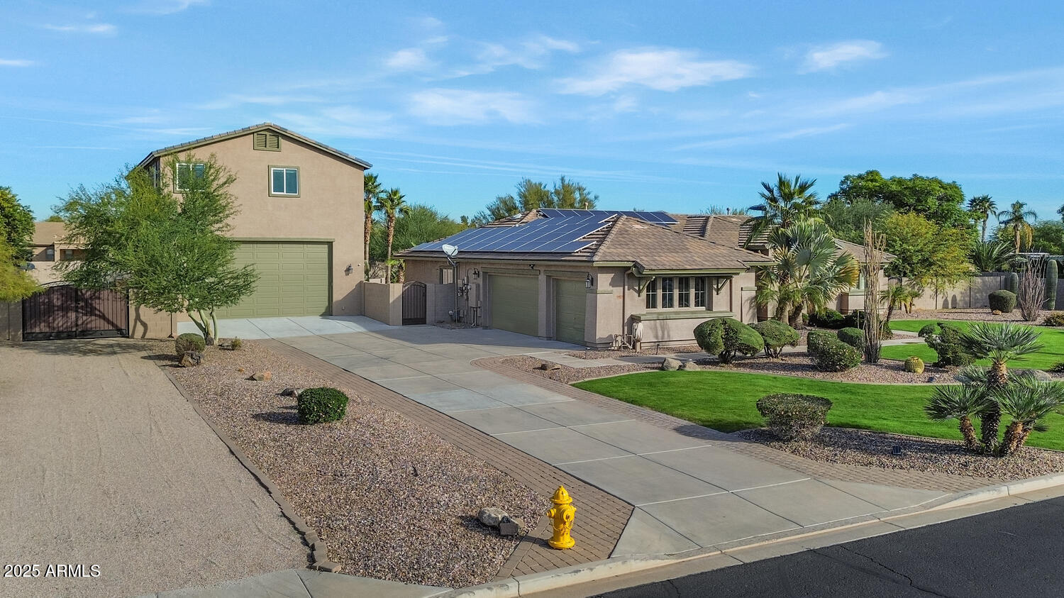 Surprise, Arizona, 85379, United States, 4 Bedrooms Bedrooms, ,5 BathroomsBathrooms,Residential,Active,2007331