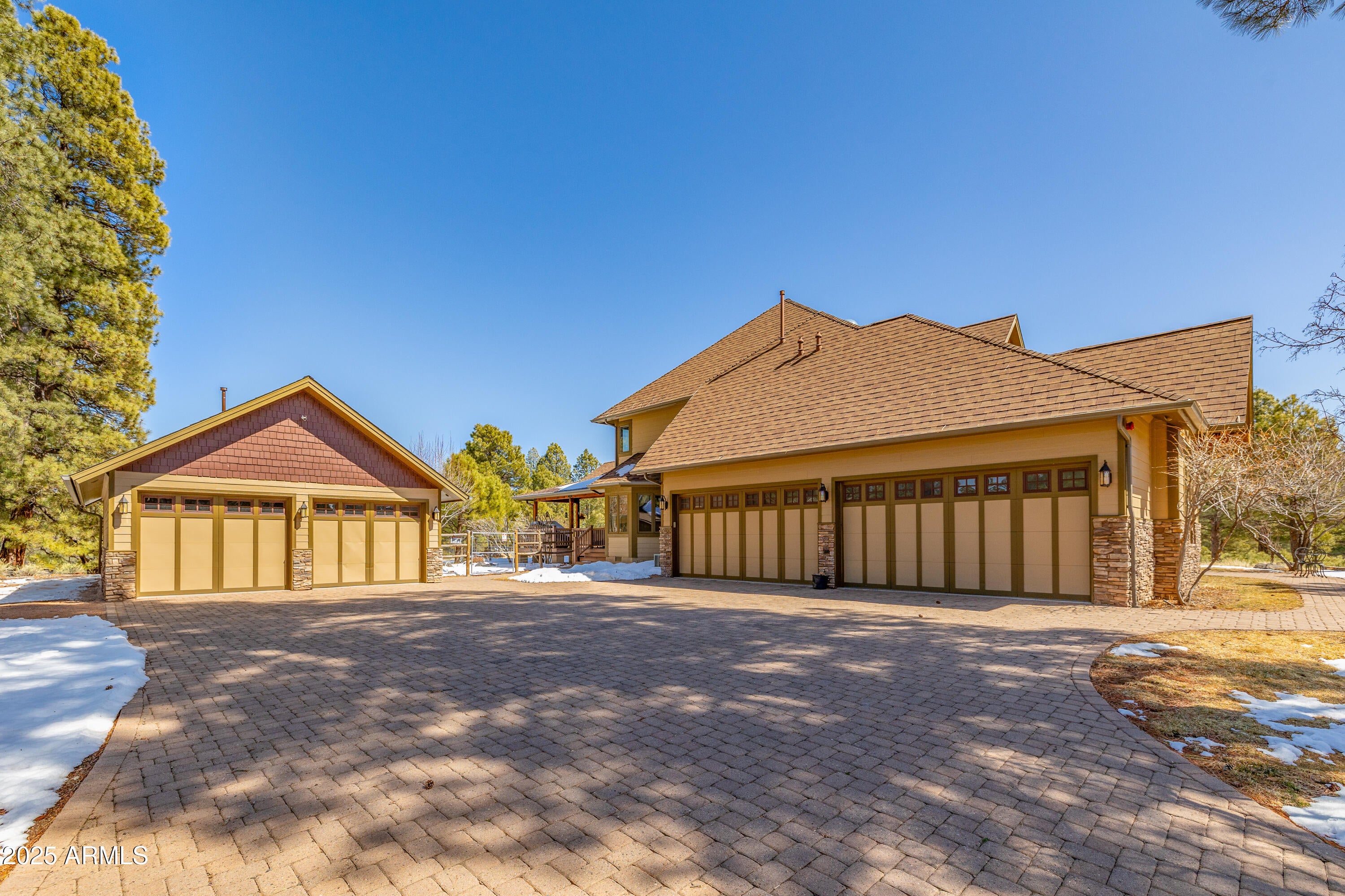 Flagstaff, Arizona, 86005, United States, 4 Bedrooms Bedrooms, ,5 BathroomsBathrooms,Residential,Active,1756371