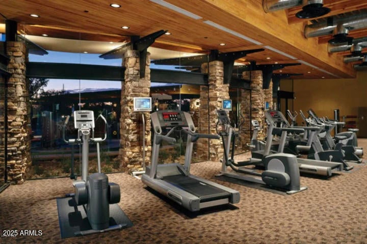 Phoenix, Arizona, 85050, United States, 4 Bedrooms Bedrooms, ,3 BathroomsBathrooms,Residential,Active,1973371