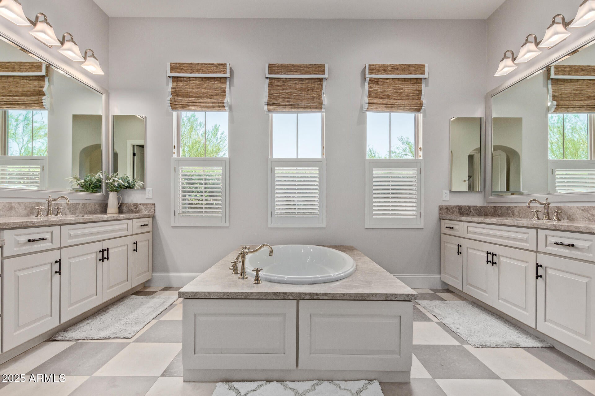 Scottsdale, Arizona, 85255, United States, 4 Bedrooms Bedrooms, ,5 BathroomsBathrooms,Residential,Active,2003543