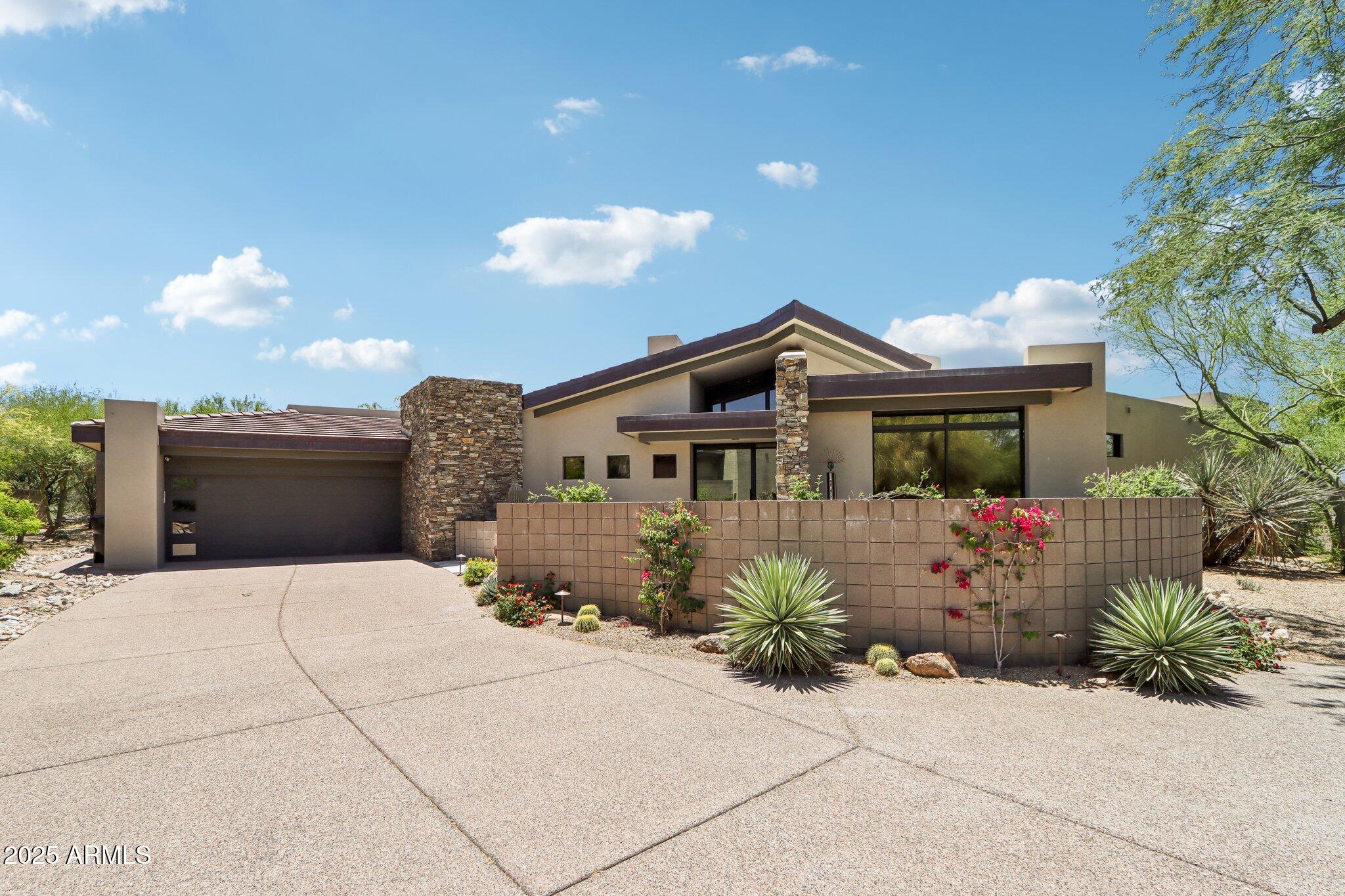 Scottsdale, Arizona, 85262, United States, 3 Bedrooms Bedrooms, ,4 BathroomsBathrooms,Residential,Active,1922527