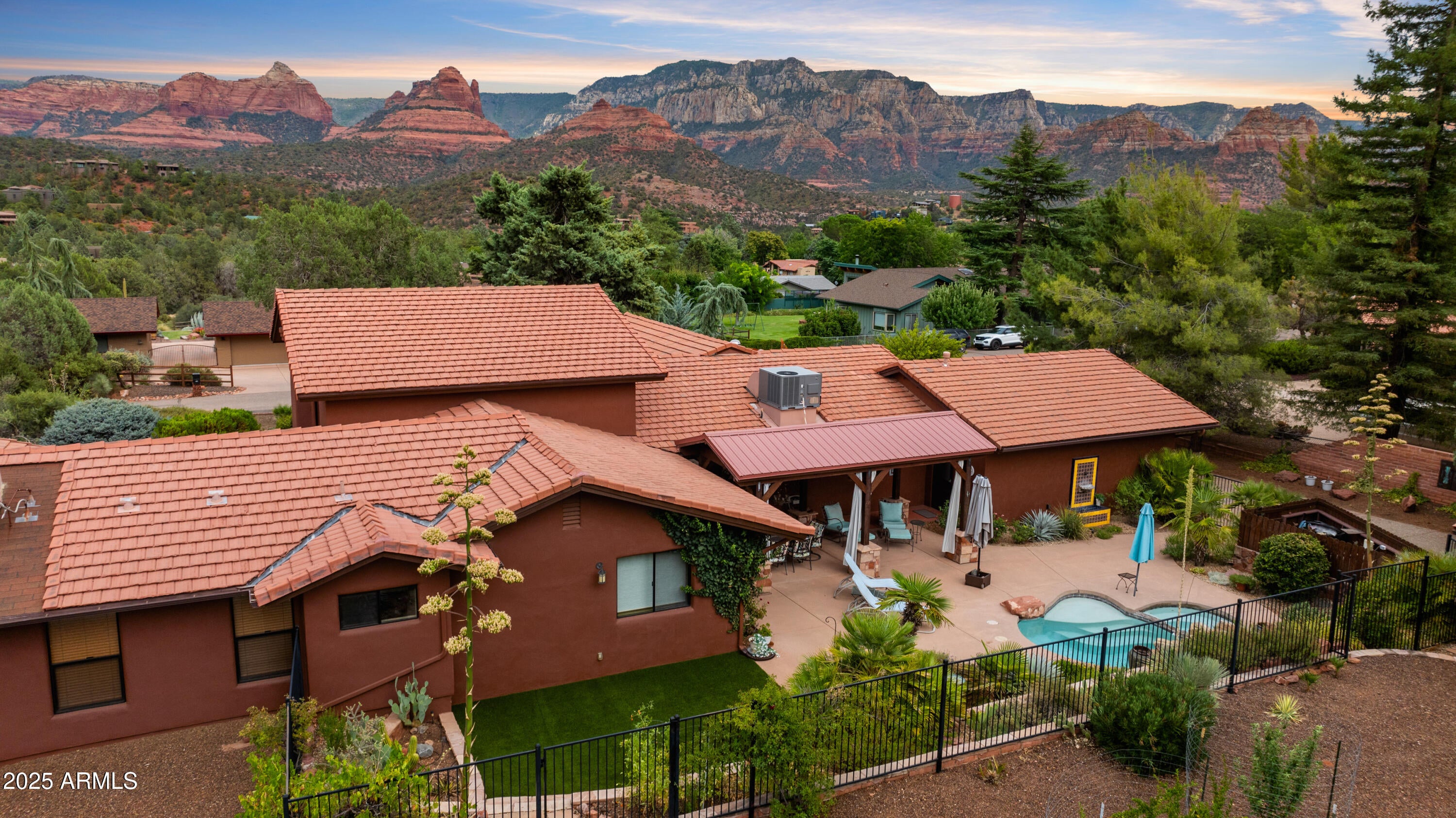 Sedona, Arizona, 86336, United States, 4 Bedrooms Bedrooms, ,4 BathroomsBathrooms,Residential,Active,1929401