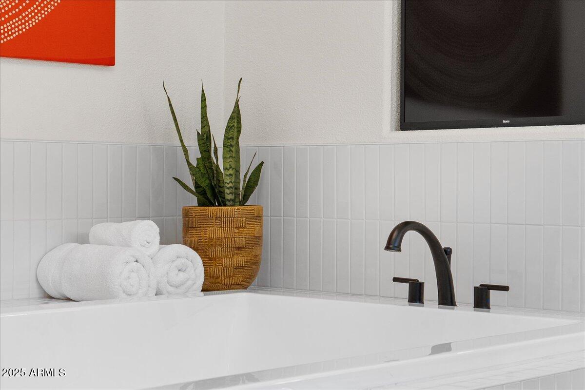 Glendale, Arizona, 85308, United States, 5 Bedrooms Bedrooms, ,4 BathroomsBathrooms,Residential,Active,1964279