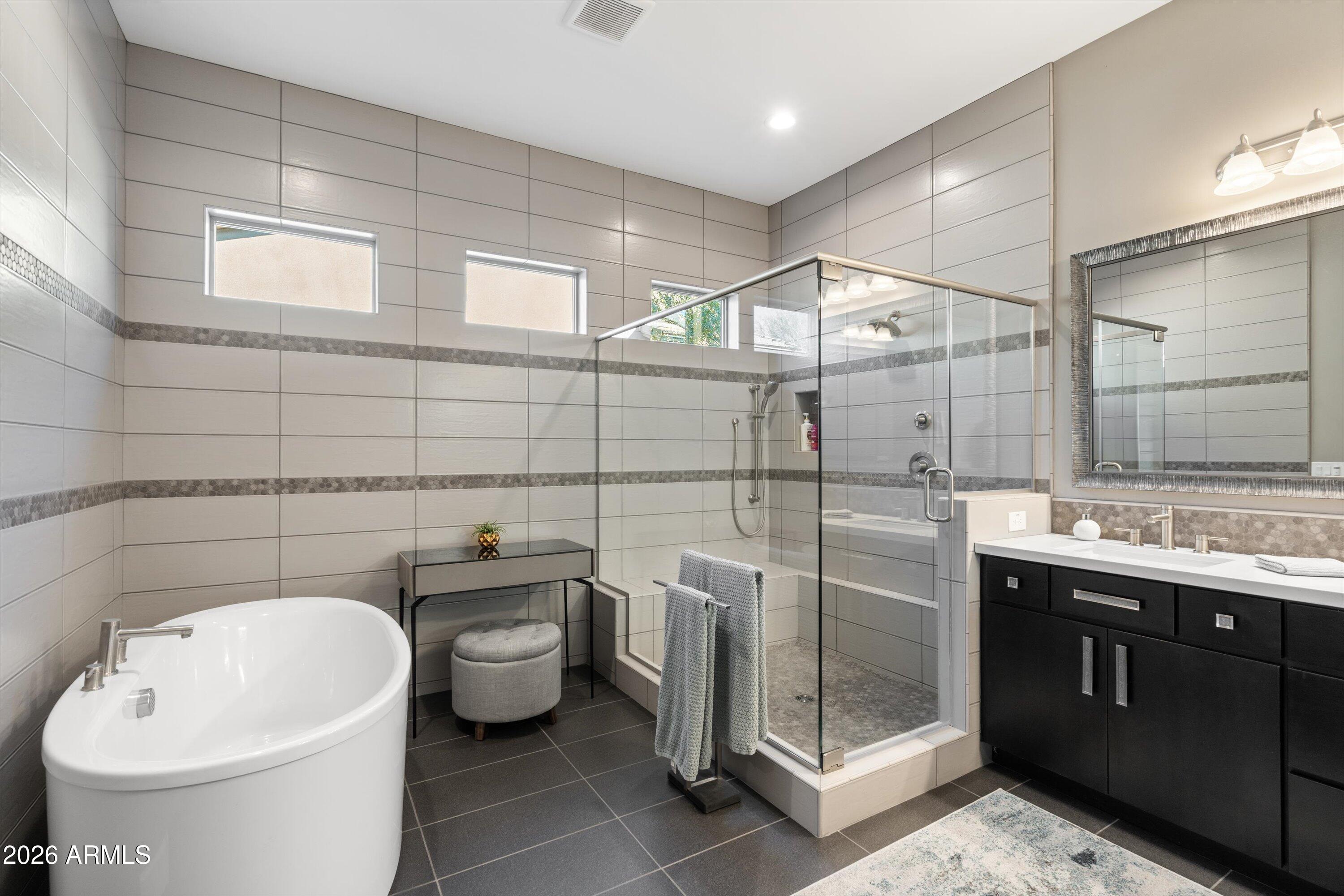 Rio Verde, Arizona, 85263, United States, 3 Bedrooms Bedrooms, ,4 BathroomsBathrooms,Residential,Active,2008716