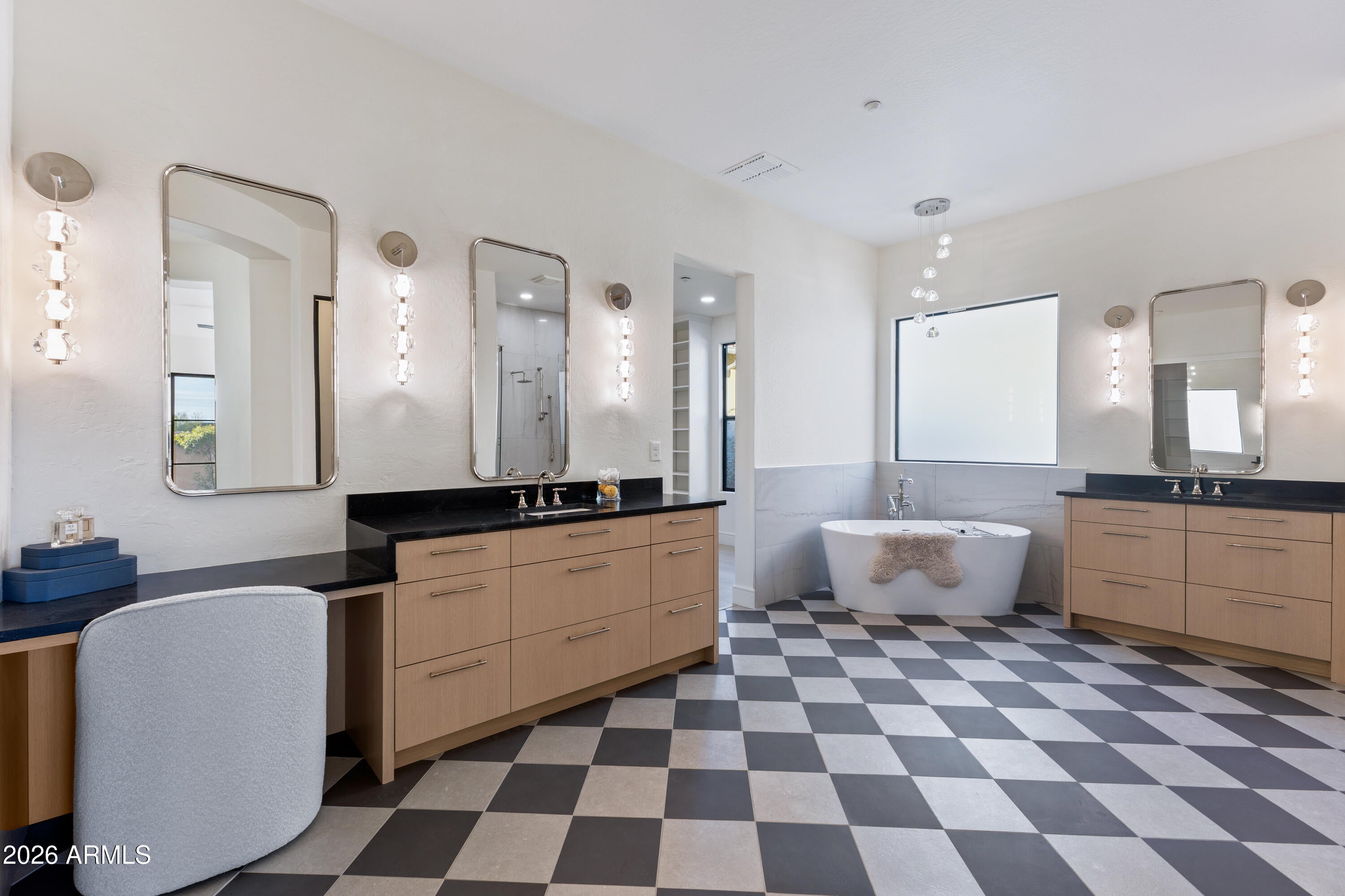 Scottsdale, Arizona, 85255, United States, 4 Bedrooms Bedrooms, ,4 BathroomsBathrooms,Residential,Active,2011214