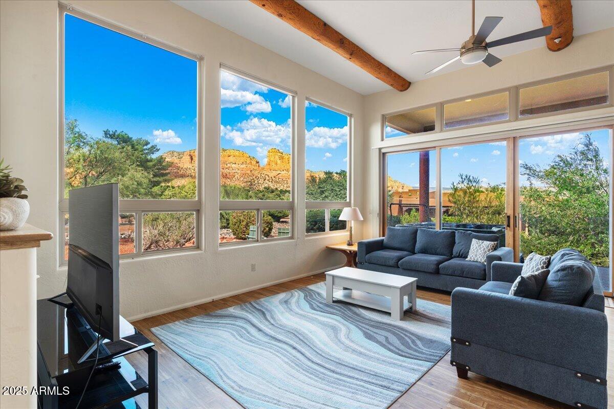 Sedona, Arizona, 86351, United States, 4 Bedrooms Bedrooms, ,3 BathroomsBathrooms,Residential,Active,1945516