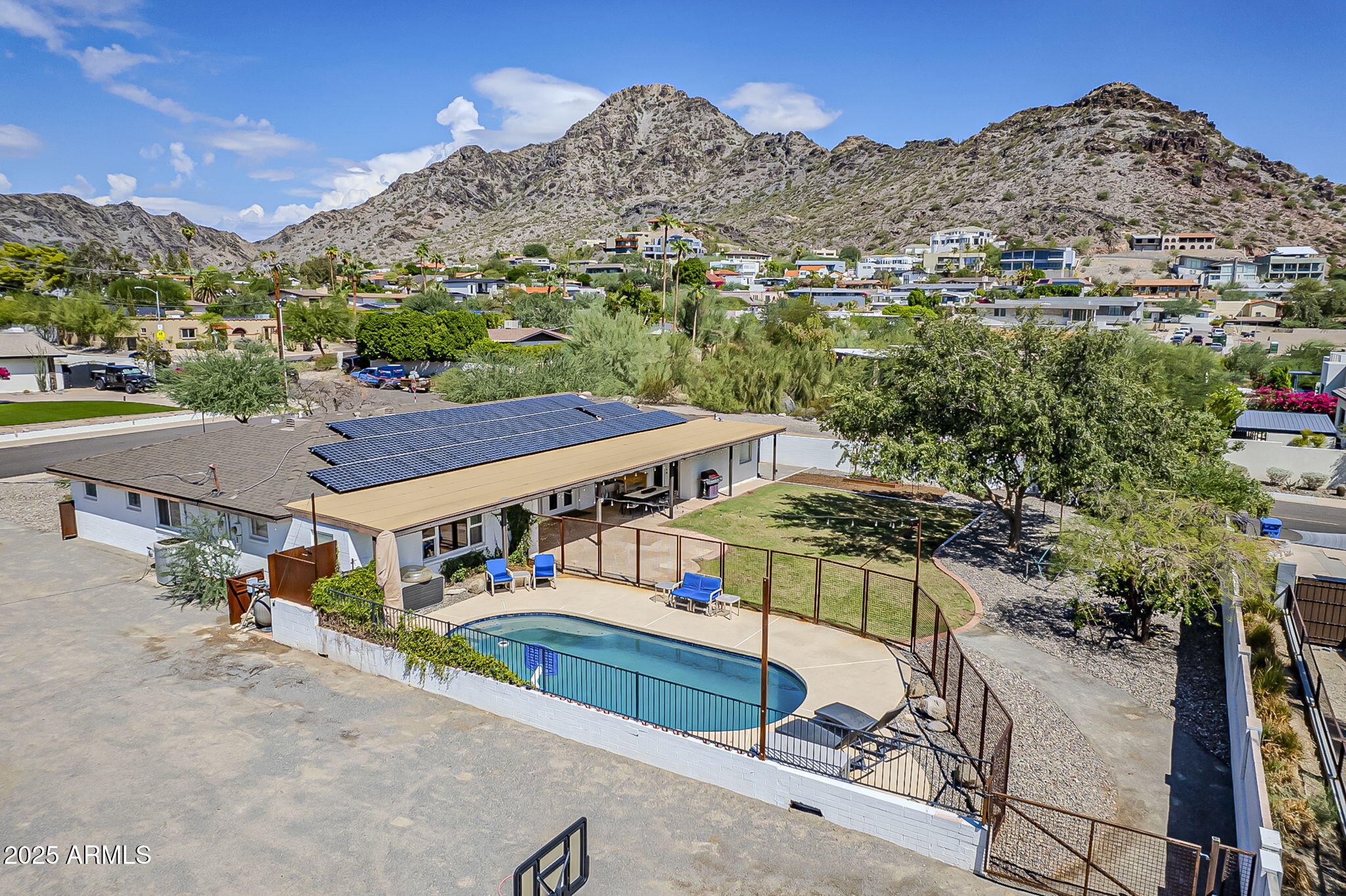 Phoenix, Arizona, 85020, United States, 4 Bedrooms Bedrooms, ,4 BathroomsBathrooms,Residential,Active,1946320