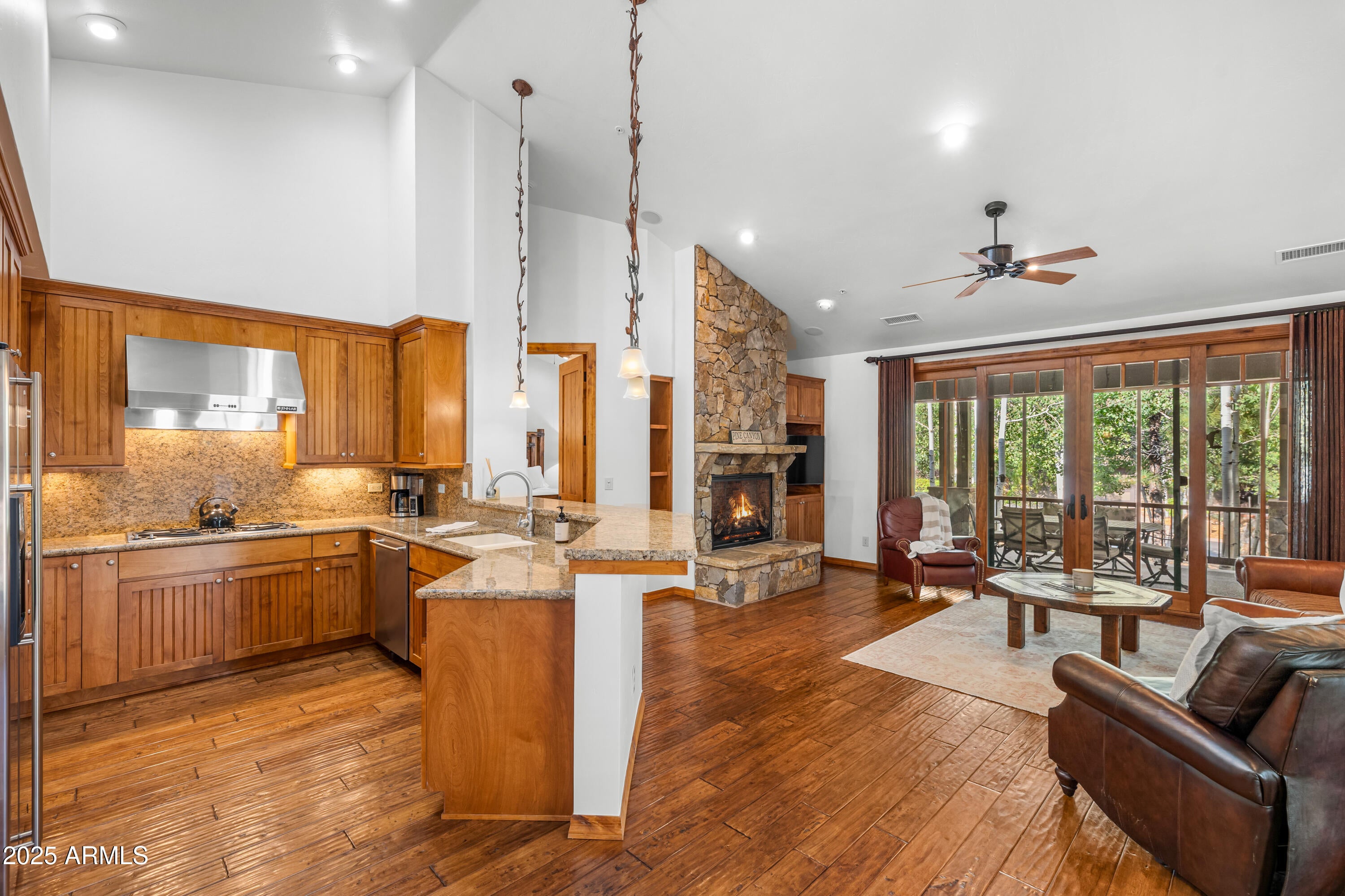 Flagstaff, Arizona, 86005, United States, 3 Bedrooms Bedrooms, ,3 BathroomsBathrooms,Residential,Active,1922736