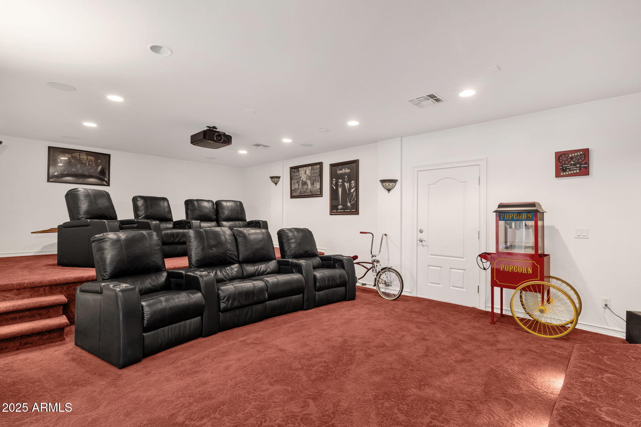 Cave Creek, Arizona, 85331, United States, 5 Bedrooms Bedrooms, ,4 BathroomsBathrooms,Residential,Active,1914836